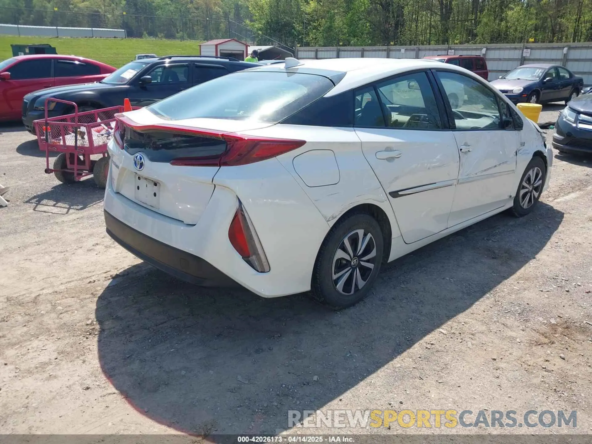 4 fotografías del automóvil dañado JTDKARFP1K3116470 TOYOTA PRIUS PRIME 2019