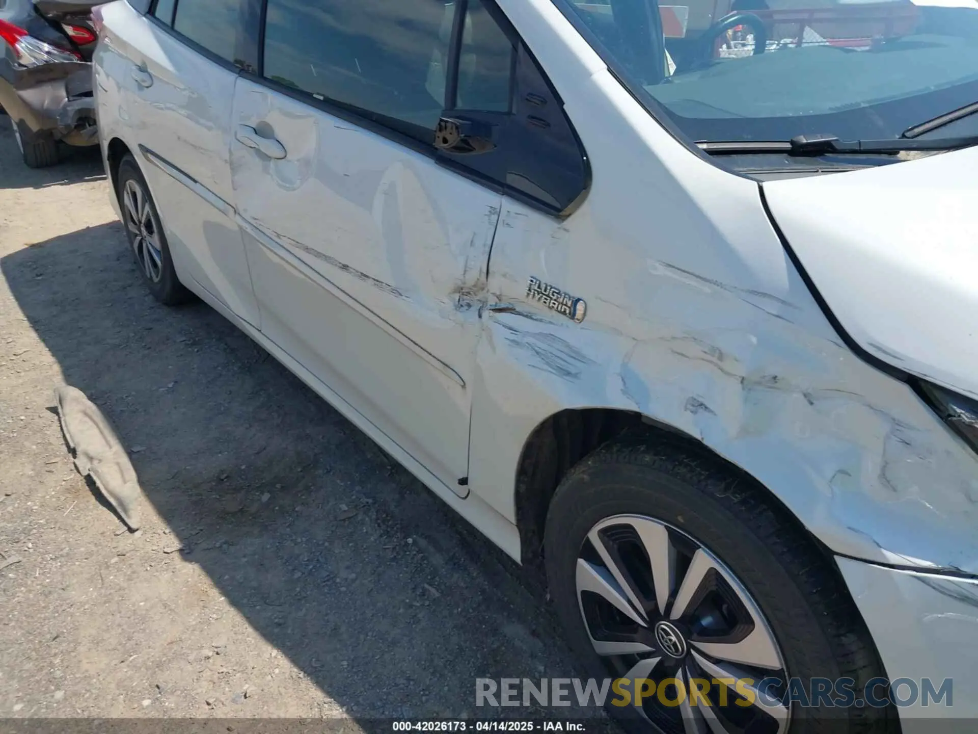 6 fotografías del automóvil dañado JTDKARFP1K3116470 TOYOTA PRIUS PRIME 2019