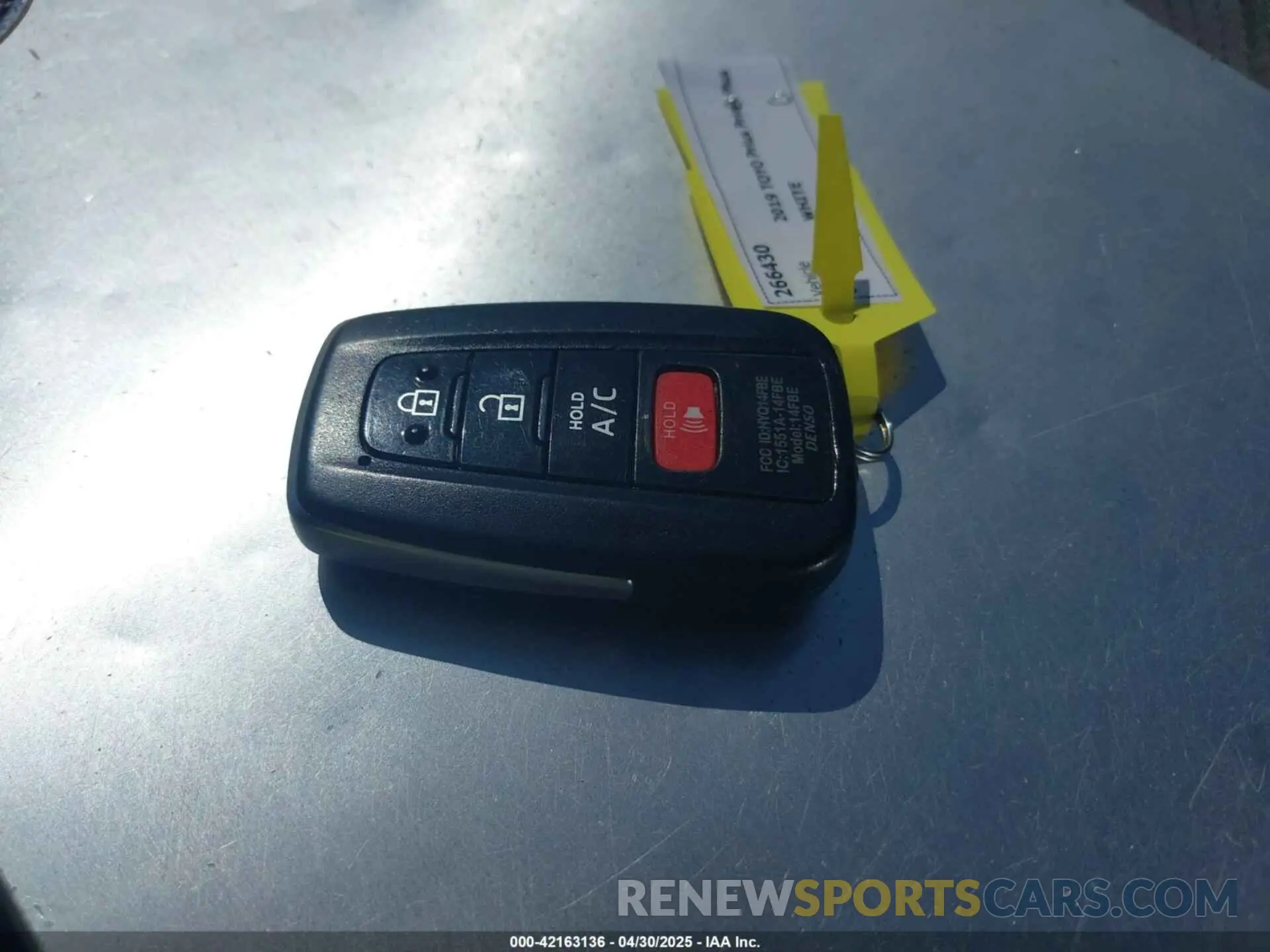 11 fotografías del automóvil dañado JTDKARFP1K3118641 TOYOTA PRIUS PRIME 2019