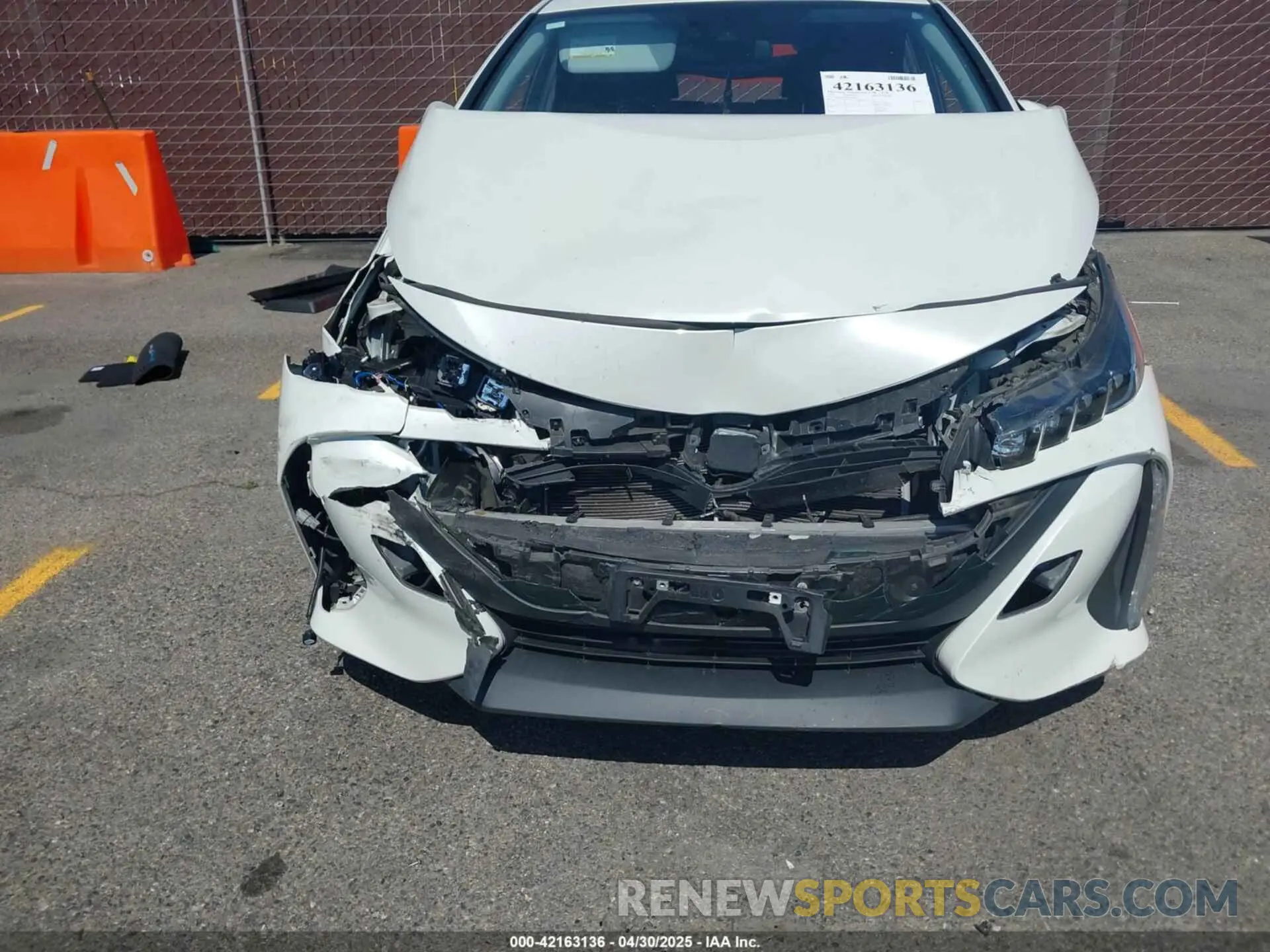 12 fotografías del automóvil dañado JTDKARFP1K3118641 TOYOTA PRIUS PRIME 2019