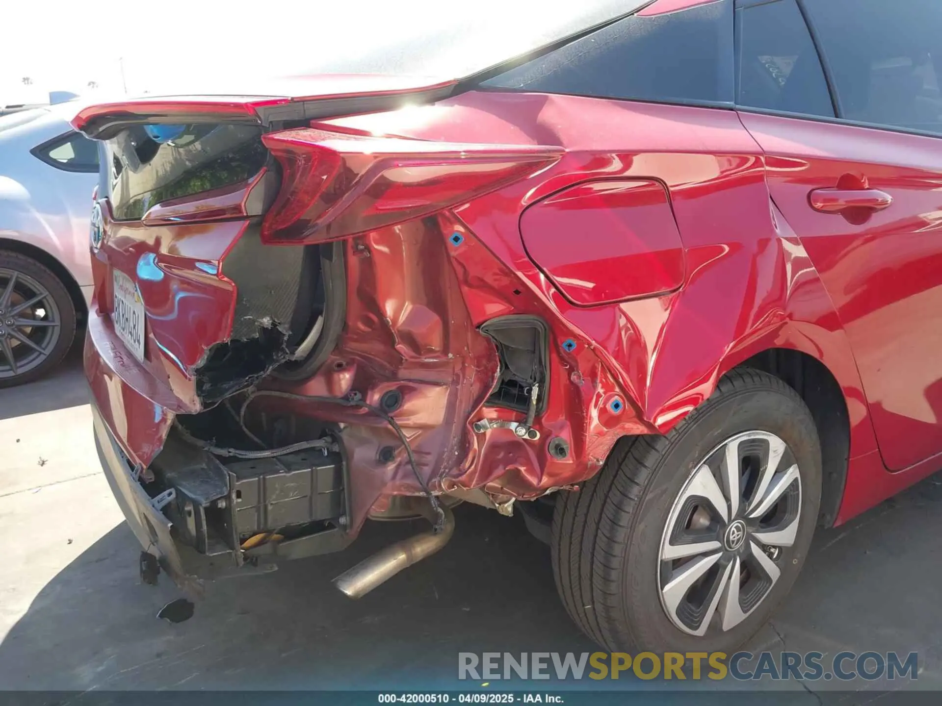 6 fotografías del automóvil dañado JTDKARFP2K3114078 TOYOTA PRIUS PRIME 2019