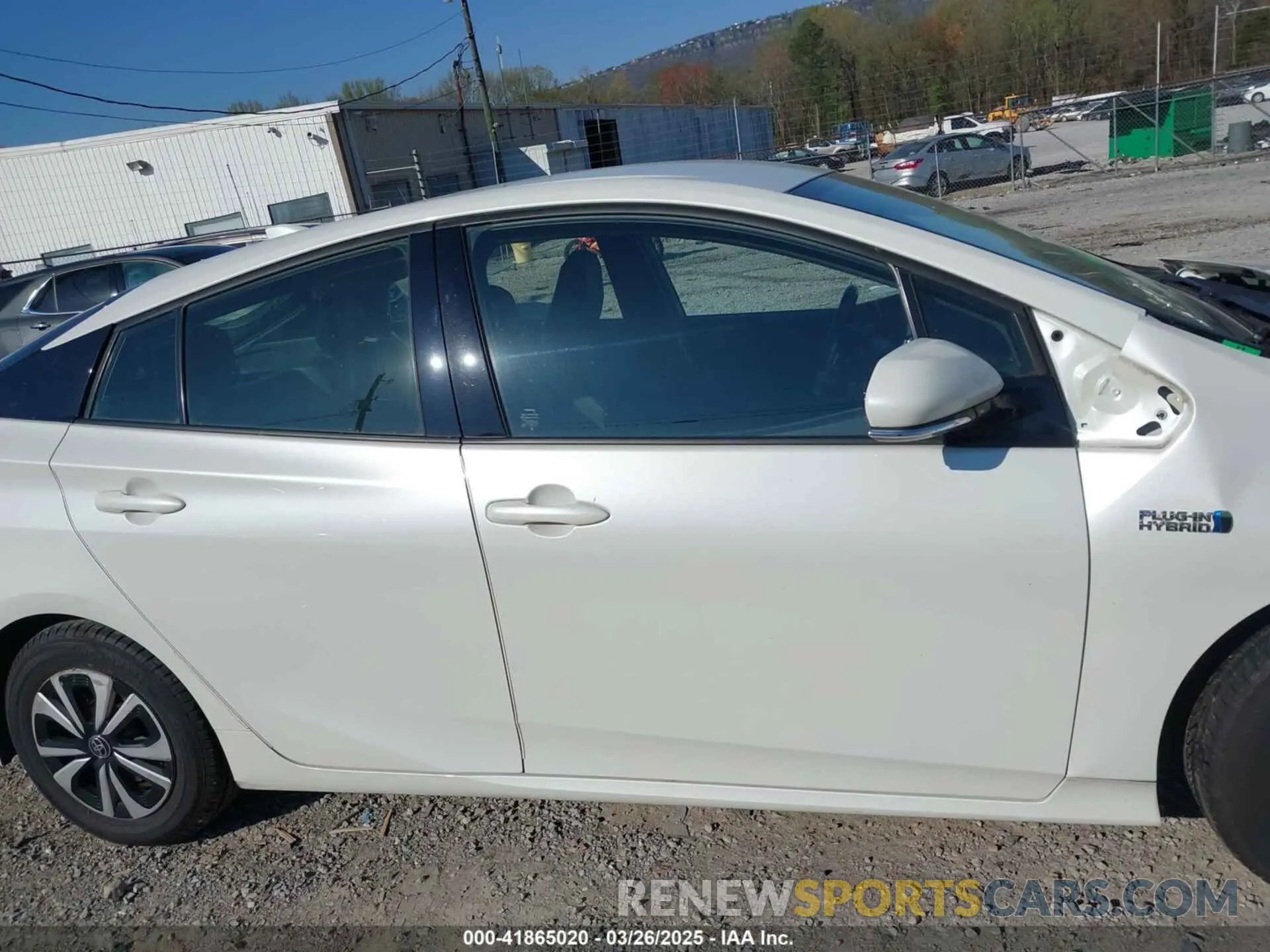 13 fotografías del automóvil dañado JTDKARFP3K3106071 TOYOTA PRIUS PRIME 2019