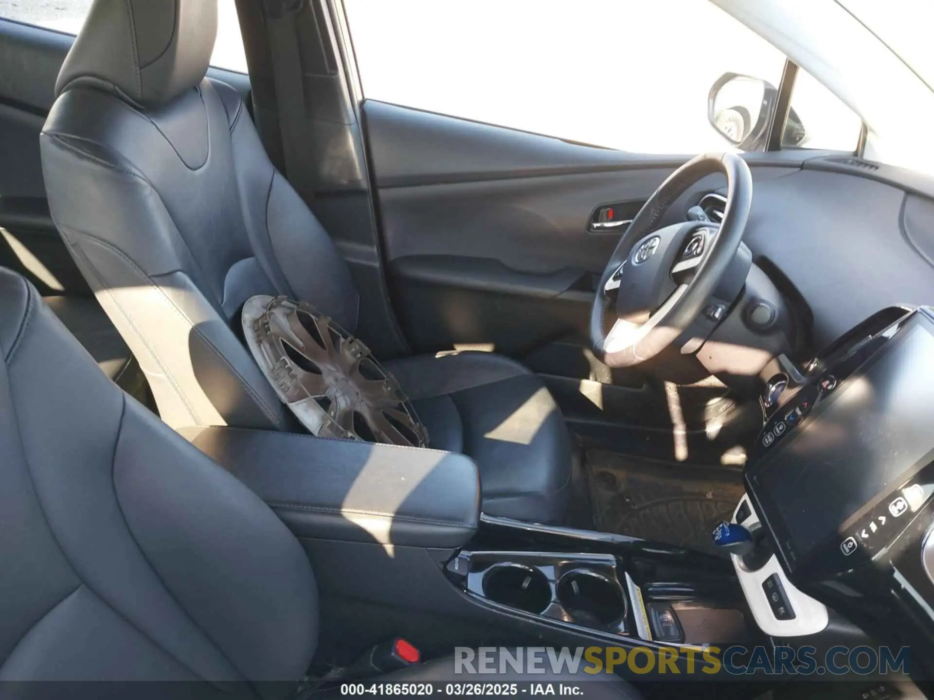 5 fotografías del automóvil dañado JTDKARFP3K3106071 TOYOTA PRIUS PRIME 2019