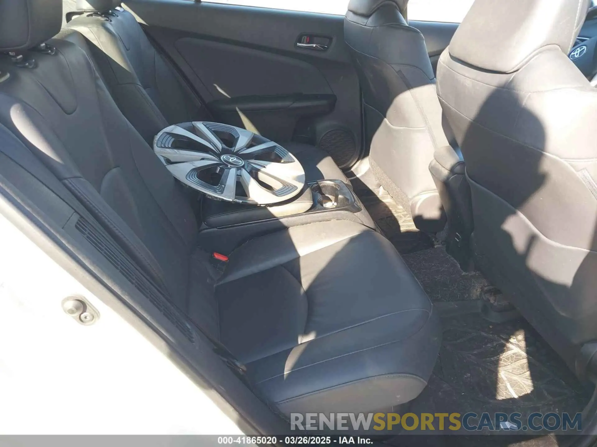 8 fotografías del automóvil dañado JTDKARFP3K3106071 TOYOTA PRIUS PRIME 2019