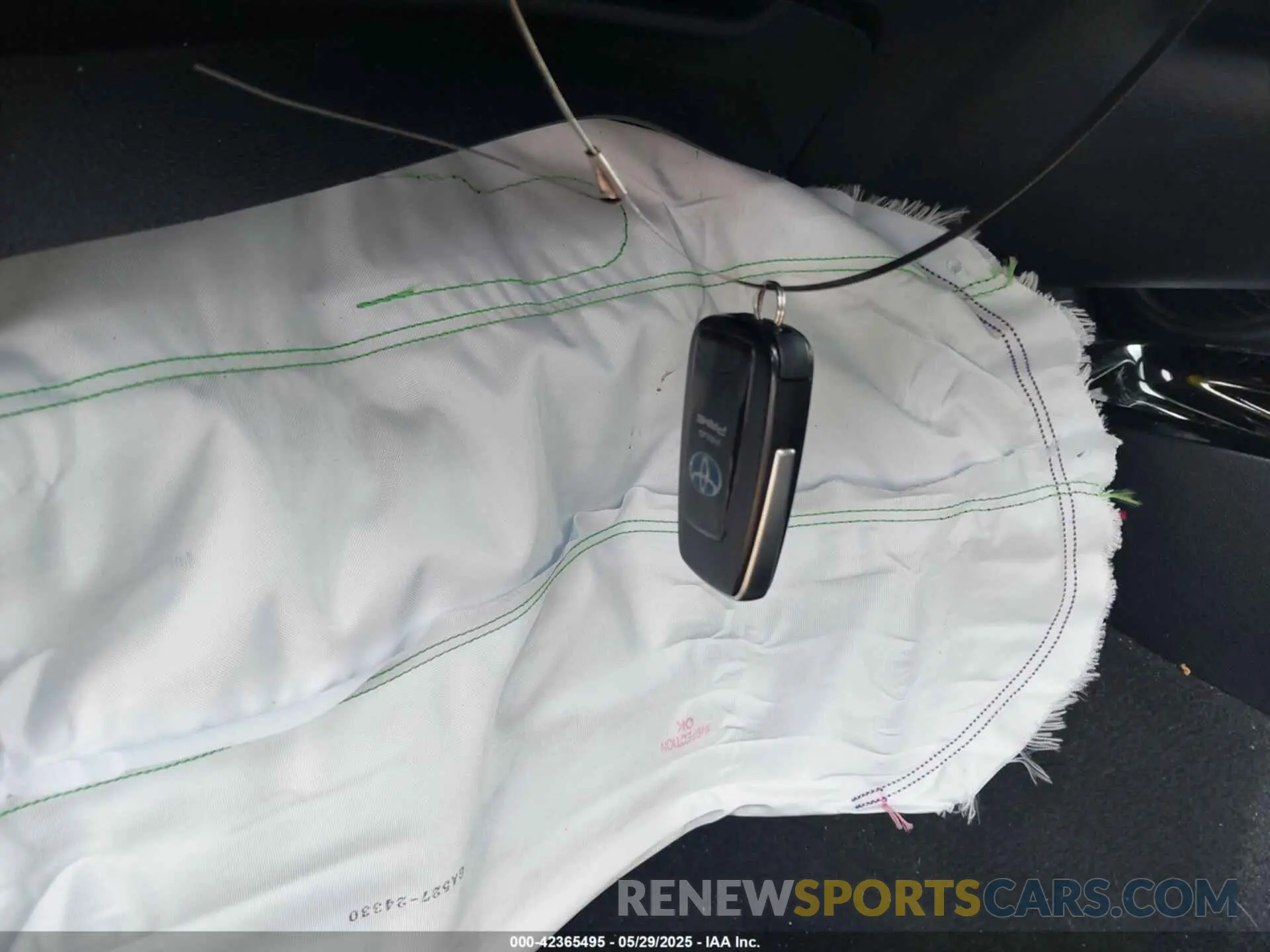 11 fotografías del automóvil dañado JTDKARFP3K3109147 TOYOTA PRIUS PRIME 2019