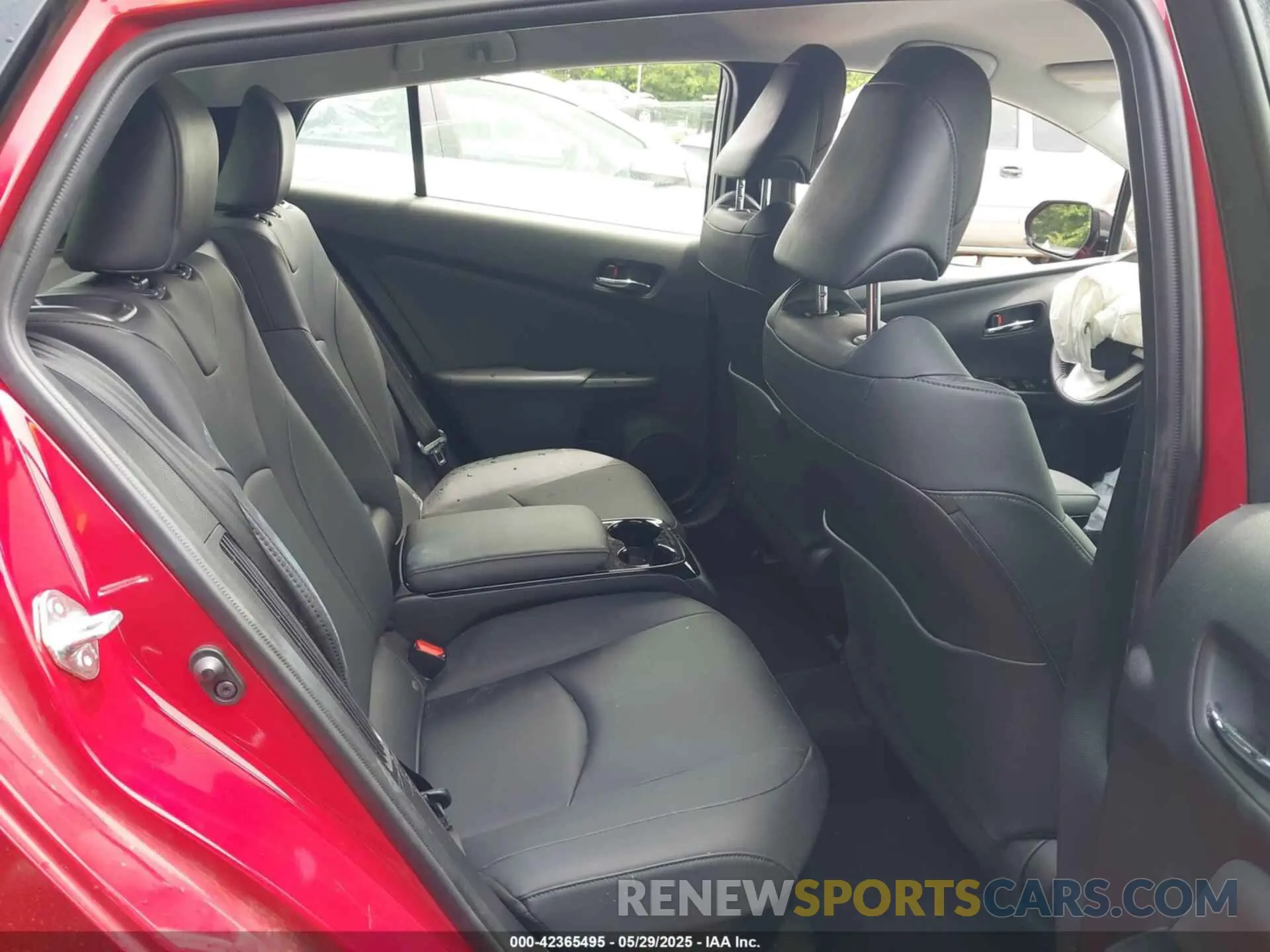 8 fotografías del automóvil dañado JTDKARFP3K3109147 TOYOTA PRIUS PRIME 2019