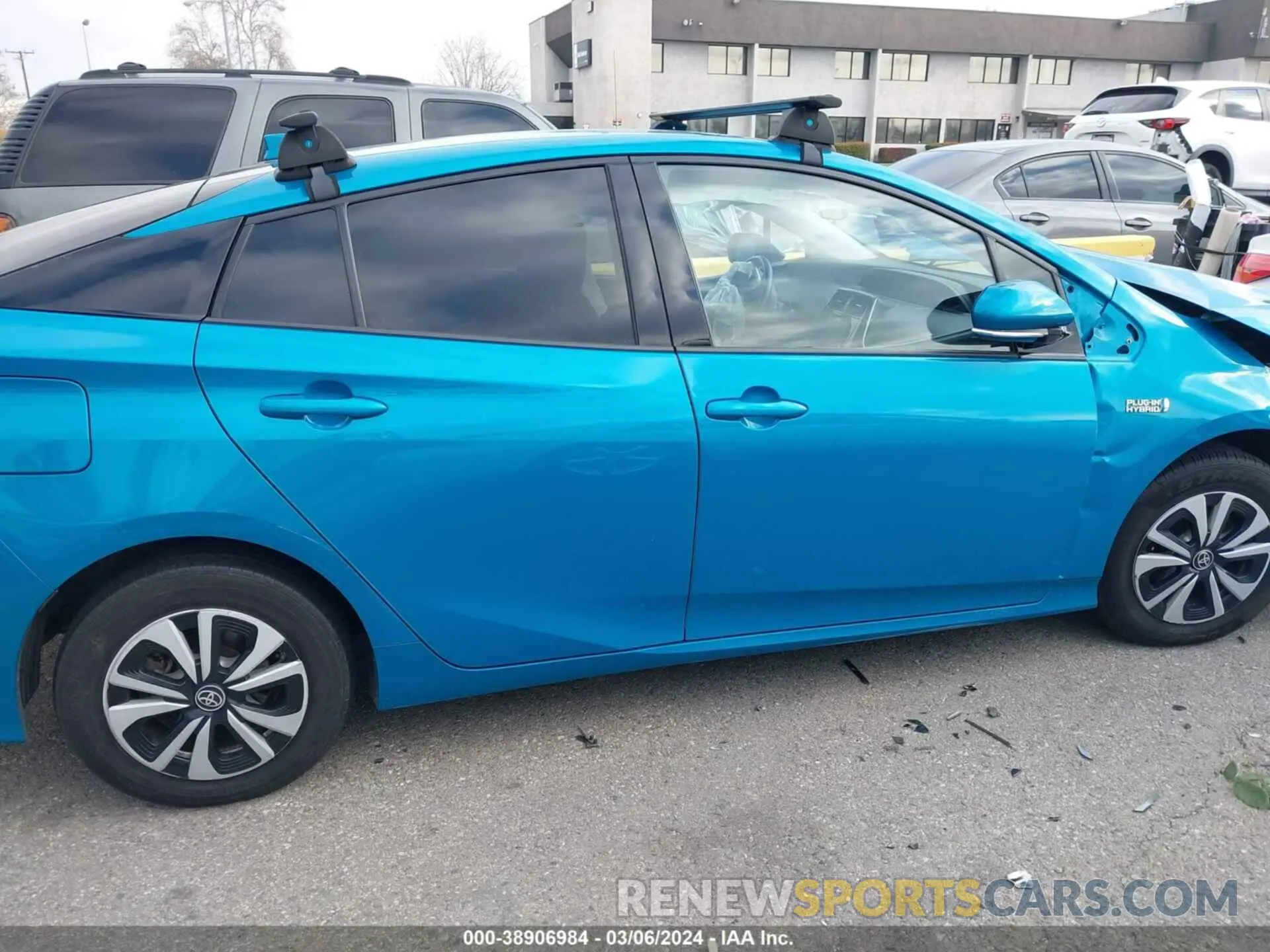 13 fotografías del automóvil dañado JTDKARFP4K3117547 TOYOTA PRIUS PRIME 2019