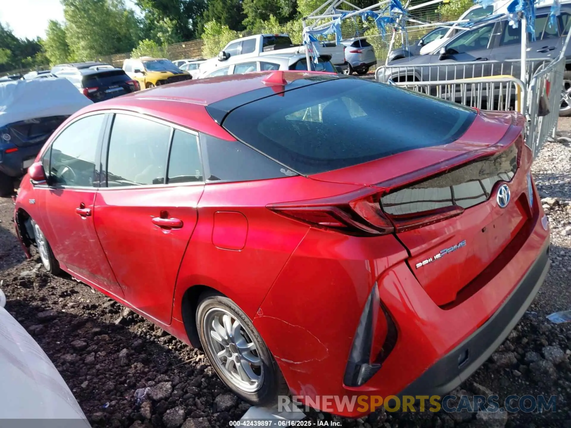 14 fotografías del automóvil dañado JTDKARFP5K3119341 TOYOTA PRIUS PRIME 2019
