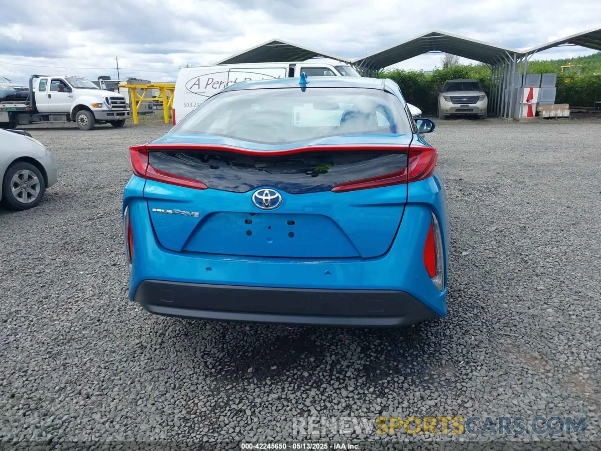 17 fotografías del automóvil dañado JTDKARFP6K3105819 TOYOTA PRIUS PRIME 2019