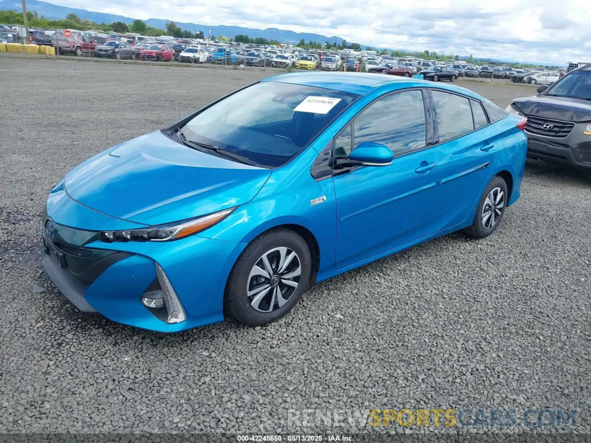 2 fotografías del automóvil dañado JTDKARFP6K3105819 TOYOTA PRIUS PRIME 2019