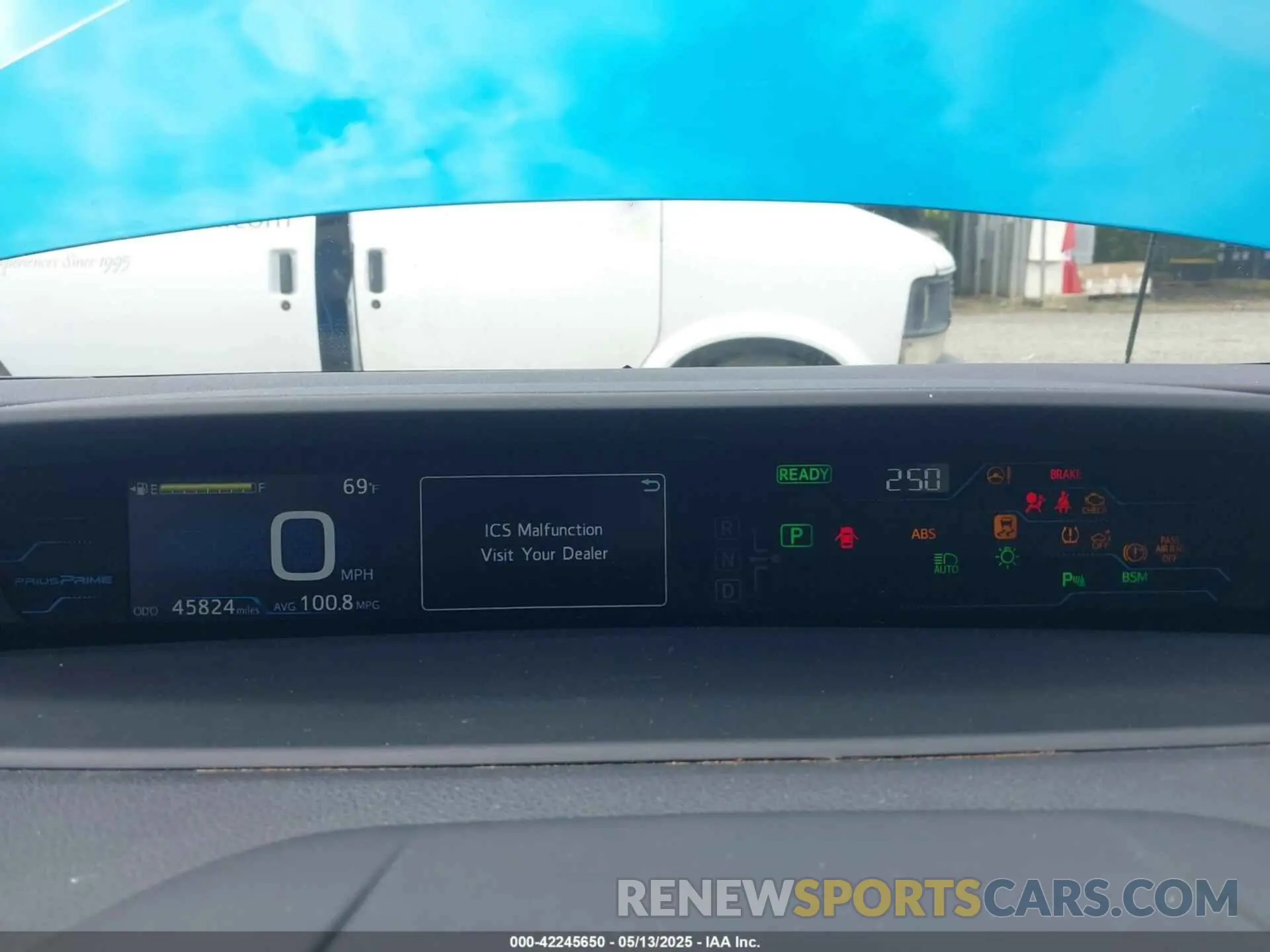 7 fotografías del automóvil dañado JTDKARFP6K3105819 TOYOTA PRIUS PRIME 2019