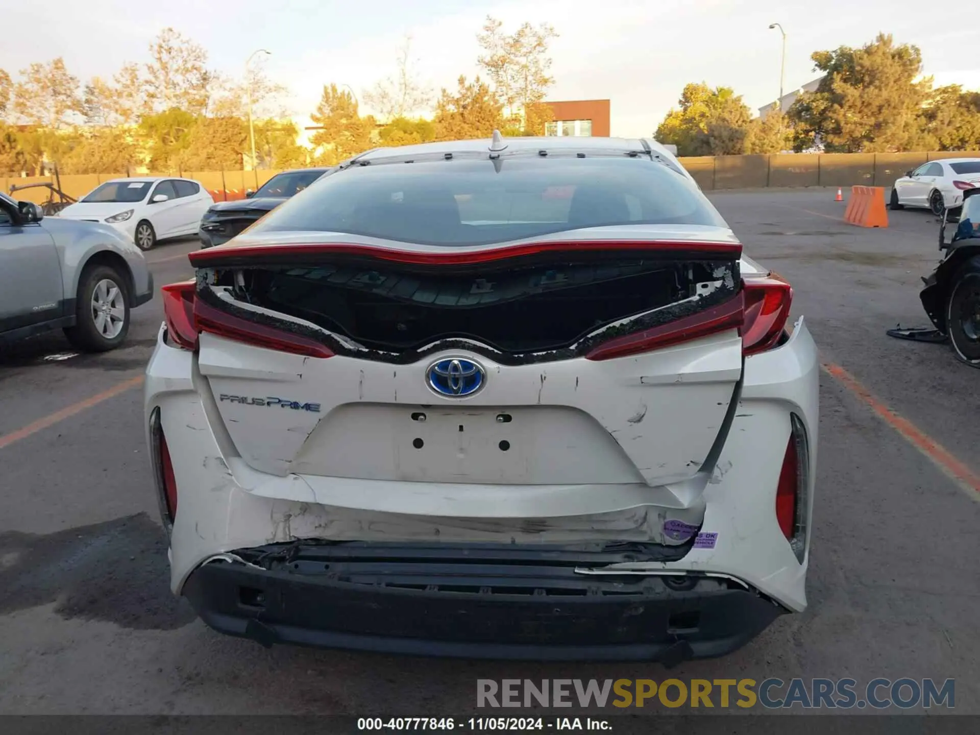 16 fotografías del automóvil dañado JTDKARFP7K3119552 TOYOTA PRIUS PRIME 2019