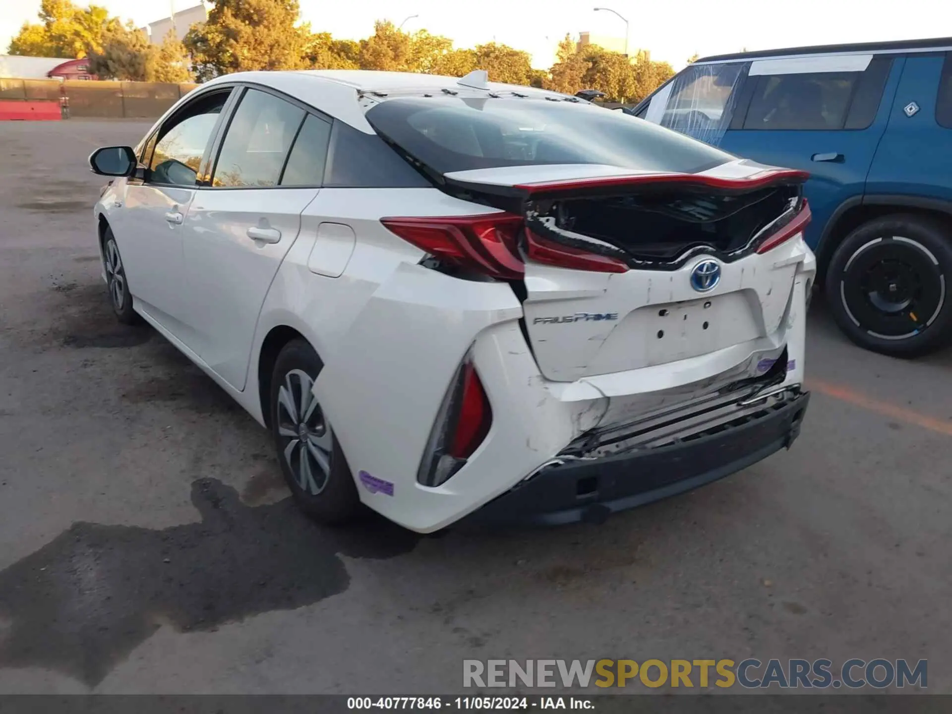 3 fotografías del automóvil dañado JTDKARFP7K3119552 TOYOTA PRIUS PRIME 2019