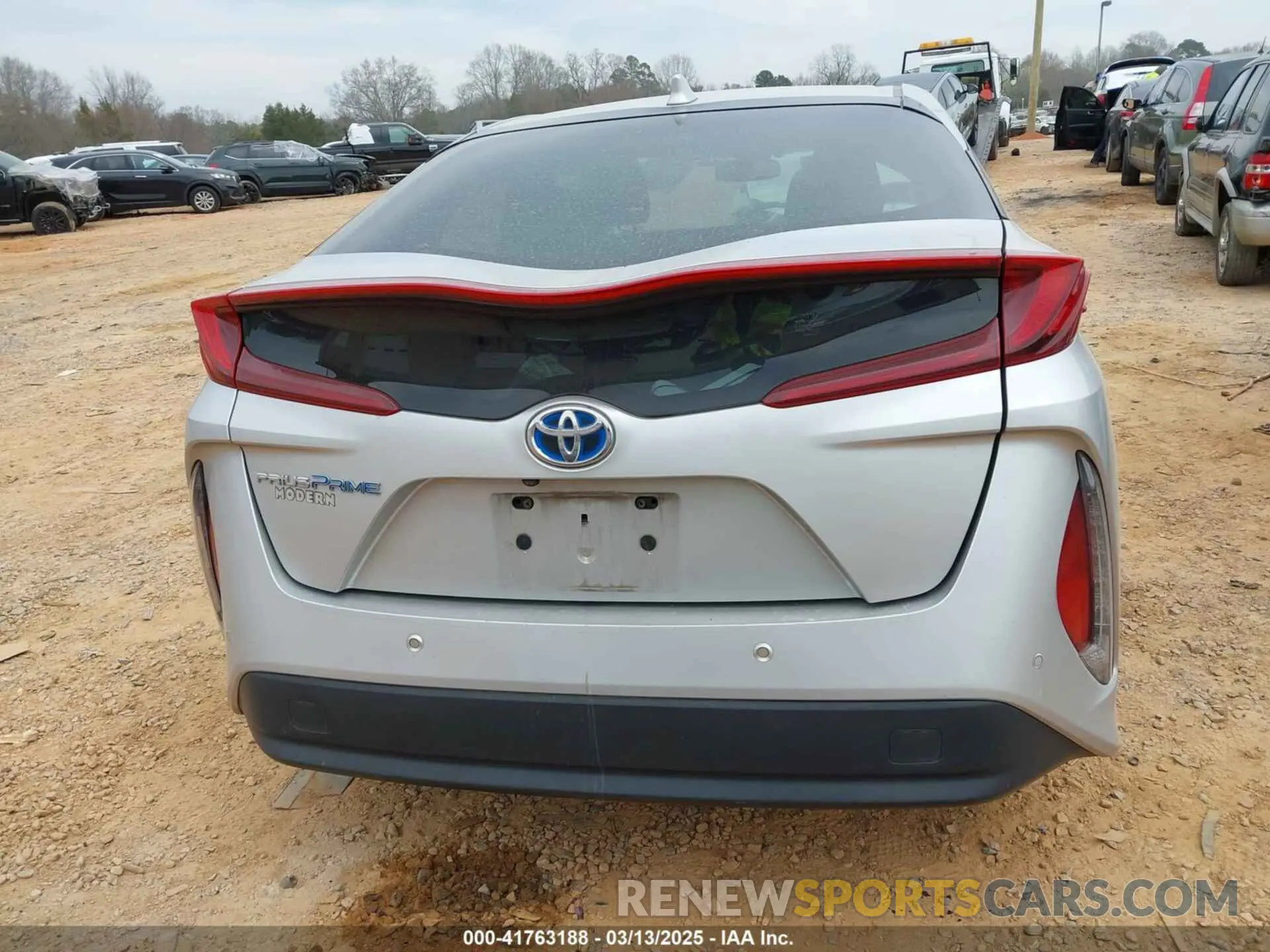 16 fotografías del automóvil dañado JTDKARFP8K3109905 TOYOTA PRIUS PRIME 2019