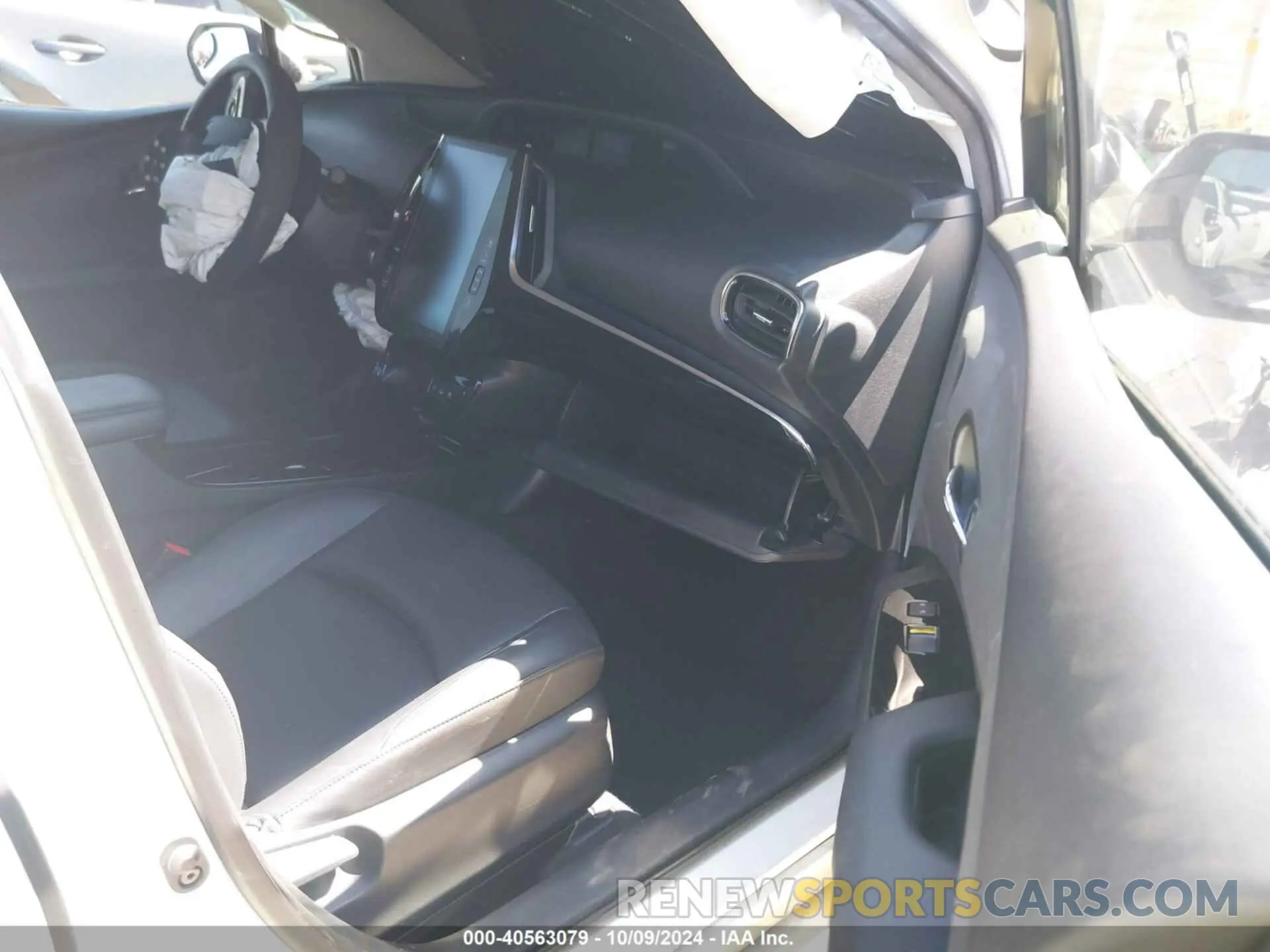 5 fotografías del automóvil dañado JTDKARFP9K3108231 TOYOTA PRIUS PRIME 2019