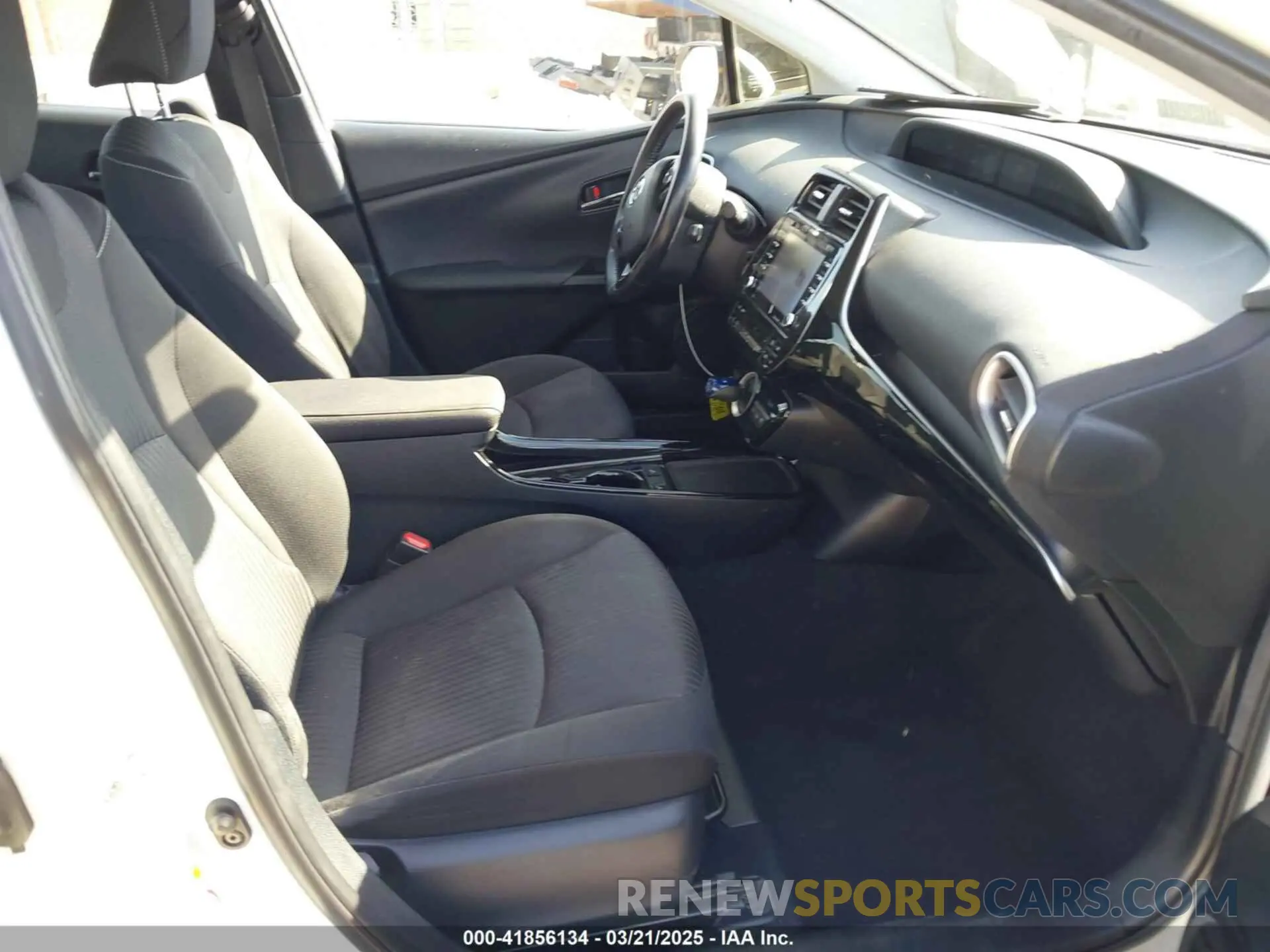 5 fotografías del automóvil dañado JTDKARFP1L3124814 TOYOTA PRIUS PRIME 2020