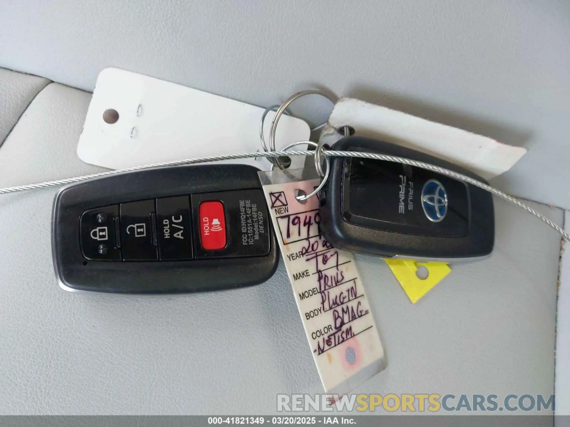 11 fotografías del automóvil dañado JTDKARFP2L3122229 TOYOTA PRIUS PRIME 2020