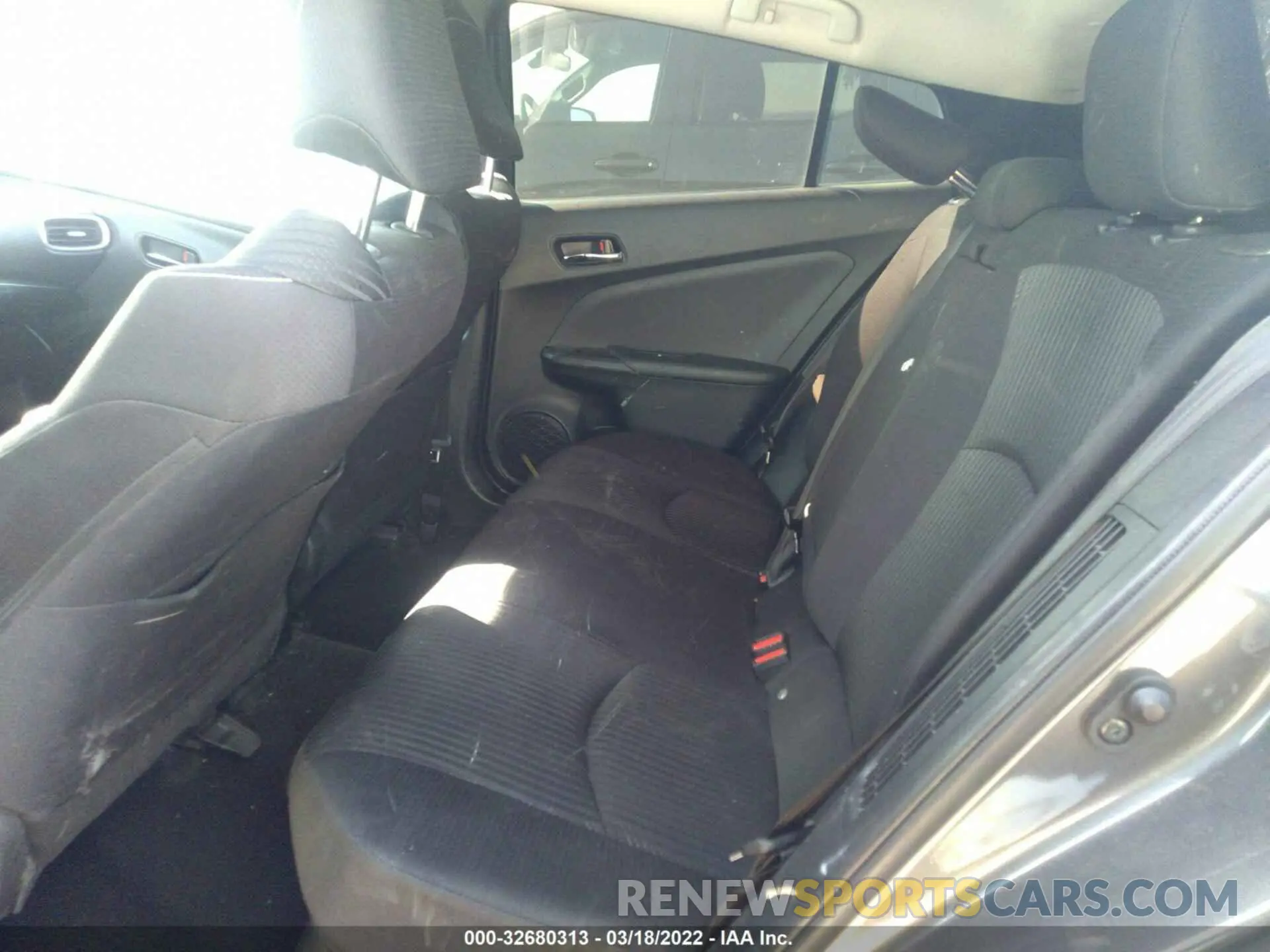 8 fotografías del automóvil dañado JTDKARFP2L3137524 TOYOTA PRIUS PRIME 2020