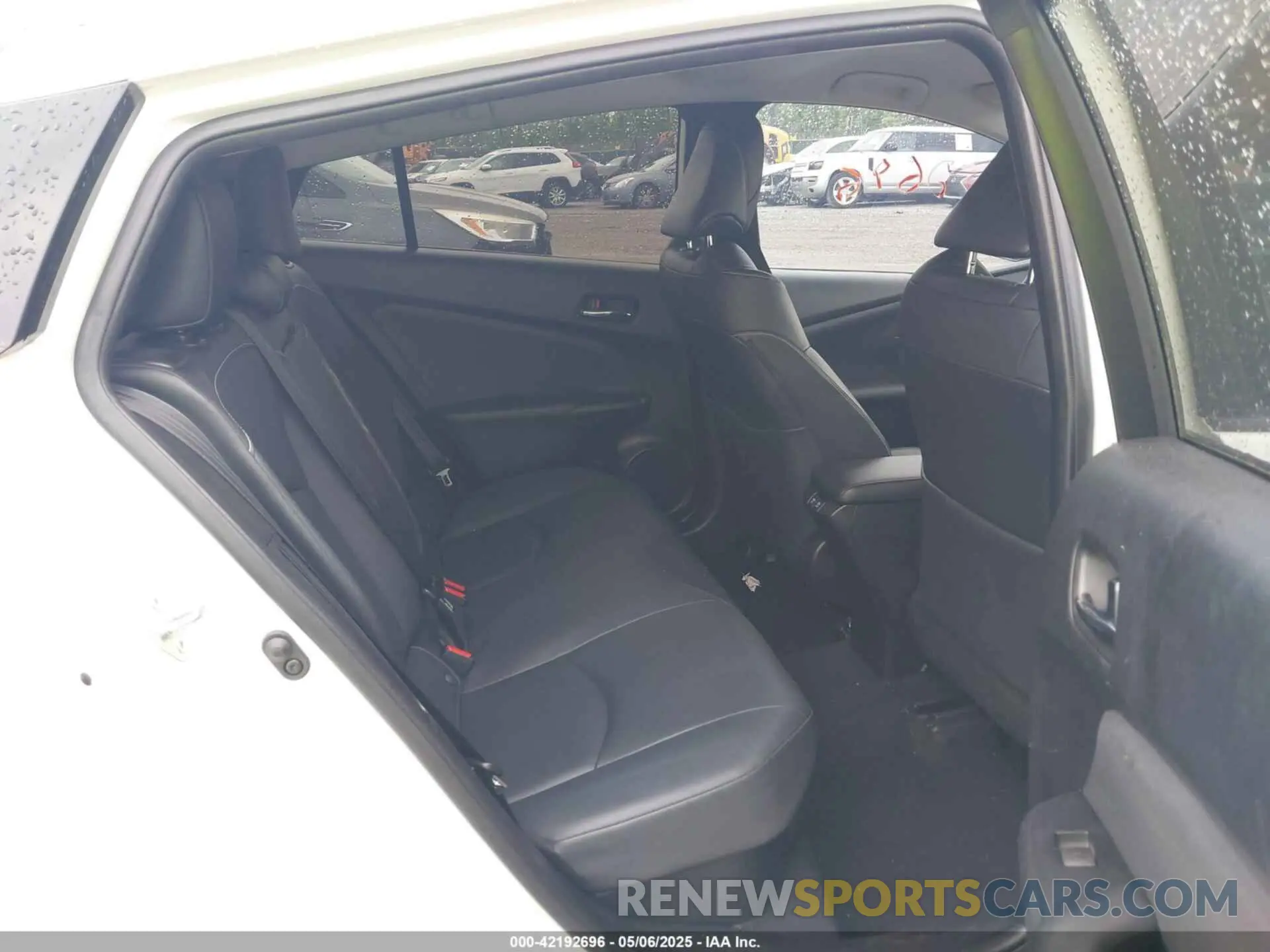 8 fotografías del automóvil dañado JTDKARFP2L3146028 TOYOTA PRIUS PRIME 2020