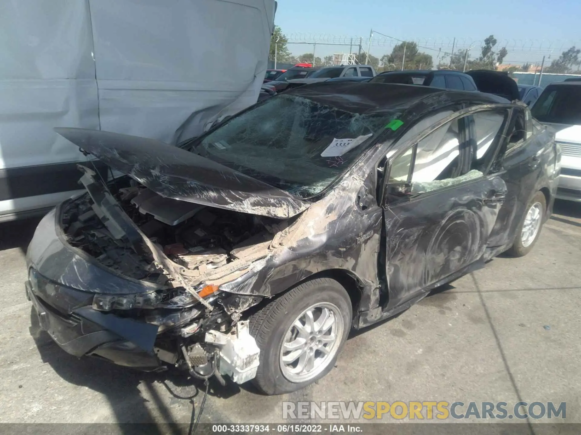 2 fotografías del automóvil dañado JTDKARFP2L3160026 TOYOTA PRIUS PRIME 2020