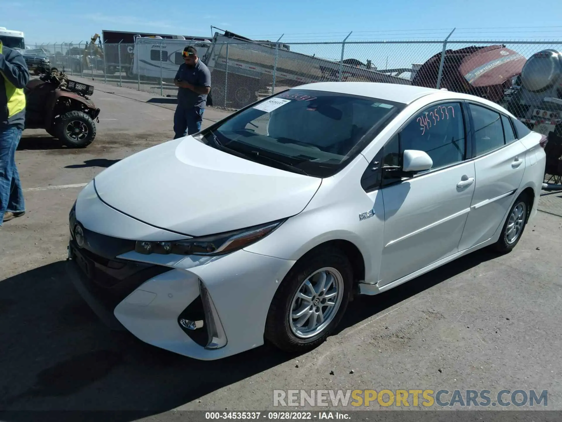 2 fotografías del automóvil dañado JTDKARFP3L3144076 TOYOTA PRIUS PRIME 2020