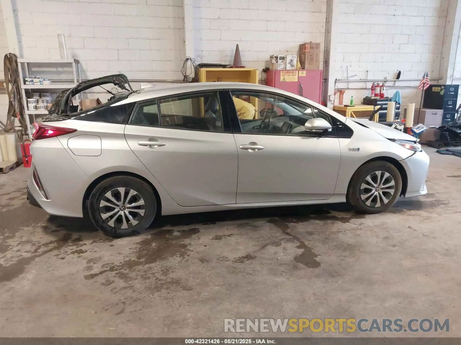 13 fotografías del automóvil dañado JTDKARFP3L3150458 TOYOTA PRIUS PRIME 2020