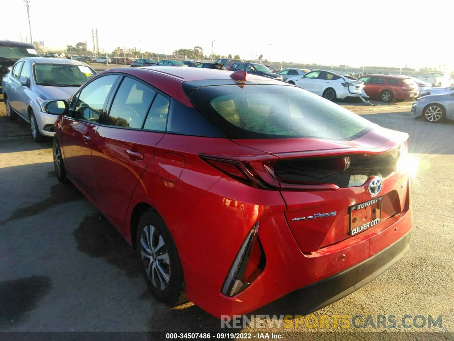 3 fotografías del automóvil dañado JTDKARFP4L3150338 TOYOTA PRIUS PRIME 2020