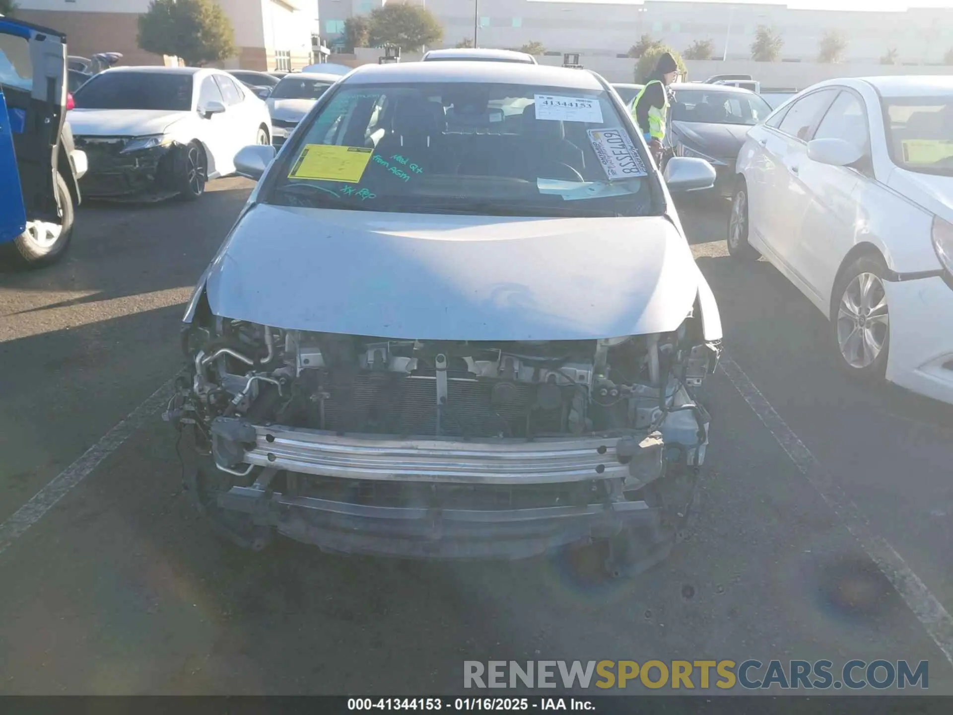 13 fotografías del automóvil dañado JTDKARFP4L3156219 TOYOTA PRIUS PRIME 2020