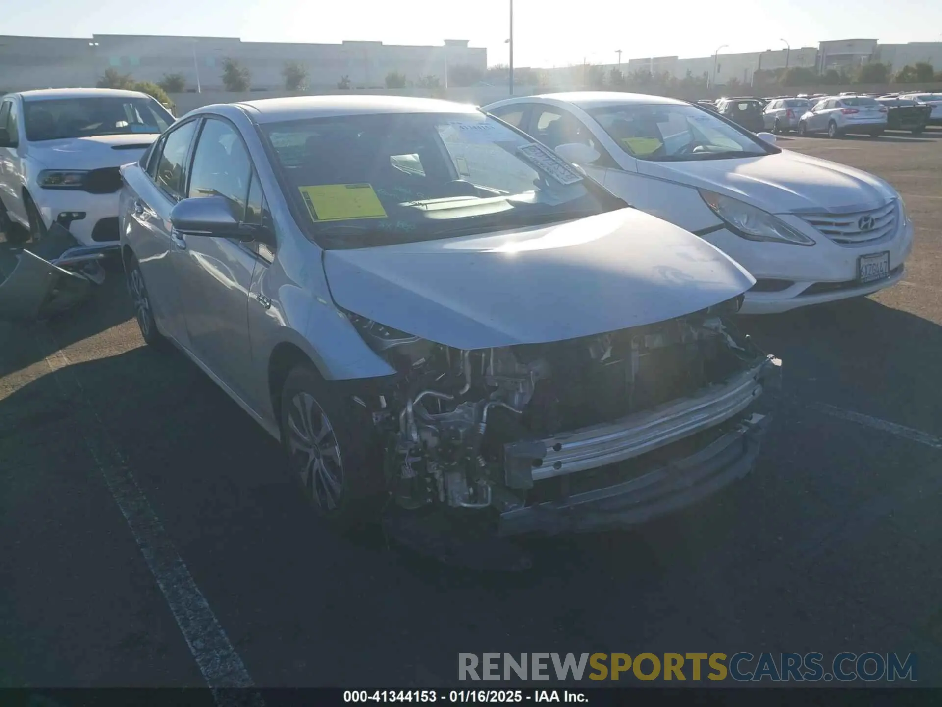 14 fotografías del automóvil dañado JTDKARFP4L3156219 TOYOTA PRIUS PRIME 2020