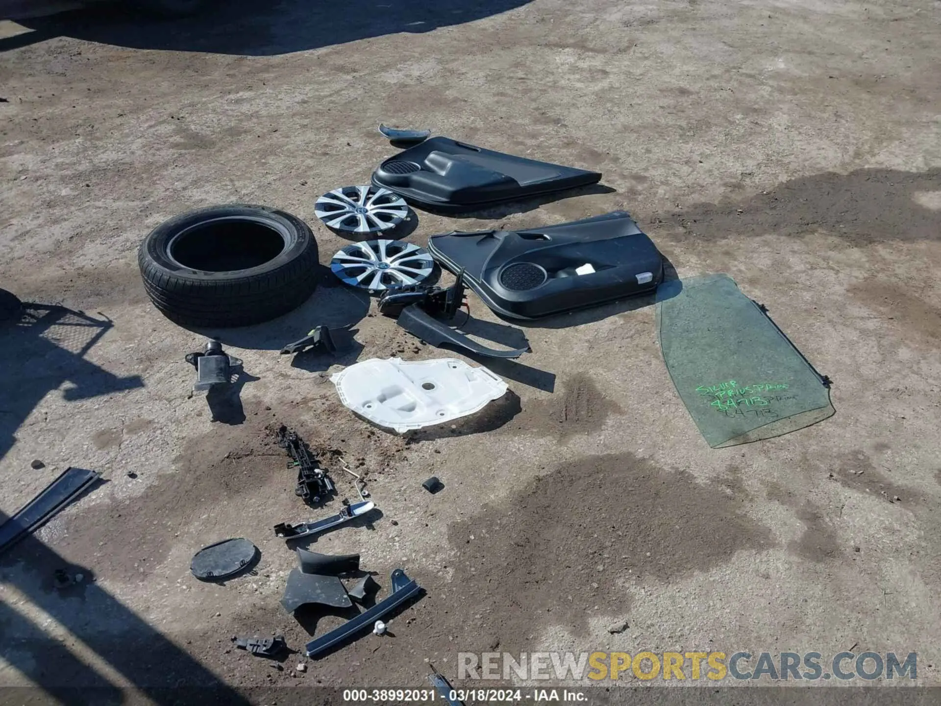 12 fotografías del automóvil dañado JTDKARFP4L3158553 TOYOTA PRIUS PRIME 2020