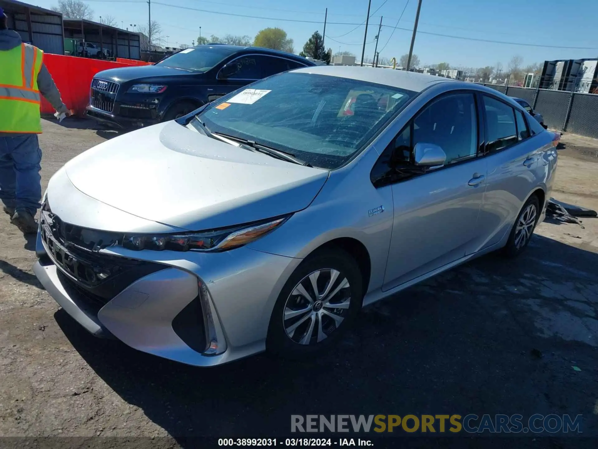 2 fotografías del automóvil dañado JTDKARFP4L3158553 TOYOTA PRIUS PRIME 2020