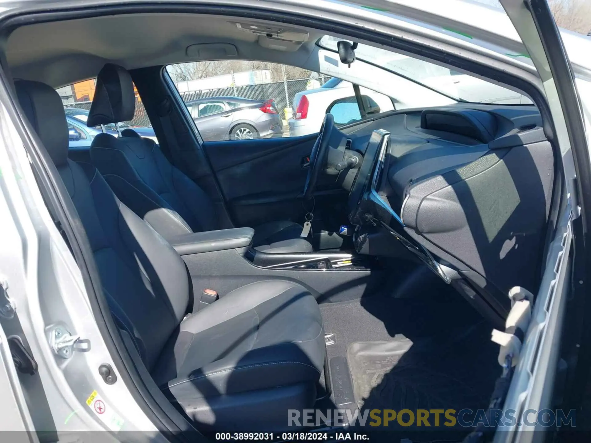 5 fotografías del automóvil dañado JTDKARFP4L3158553 TOYOTA PRIUS PRIME 2020