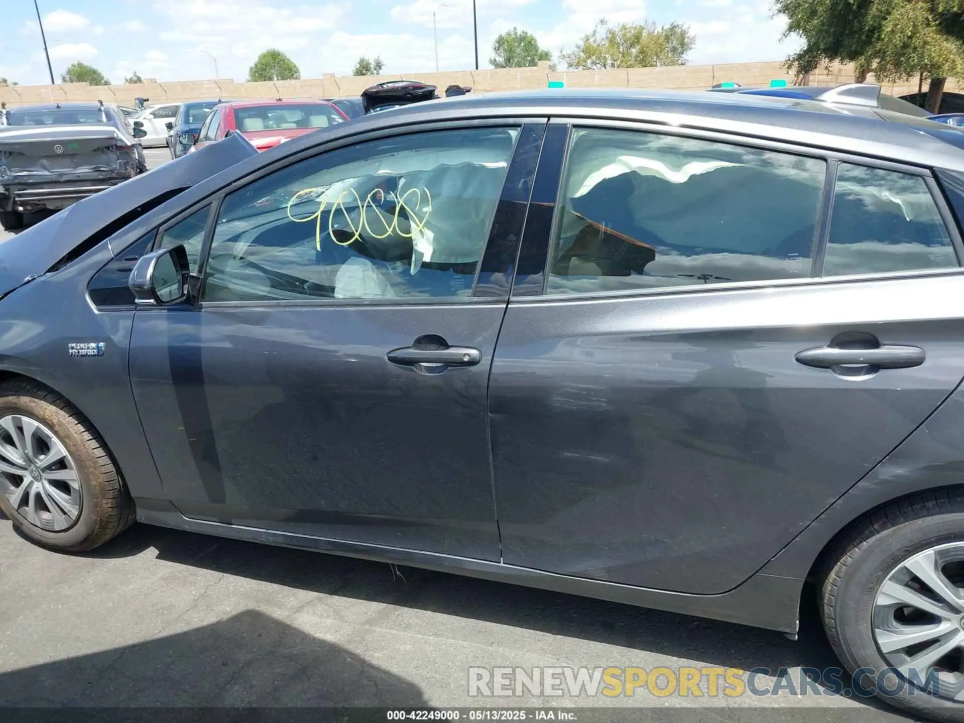 15 fotografías del automóvil dañado JTDKARFP5L3134696 TOYOTA PRIUS PRIME 2020