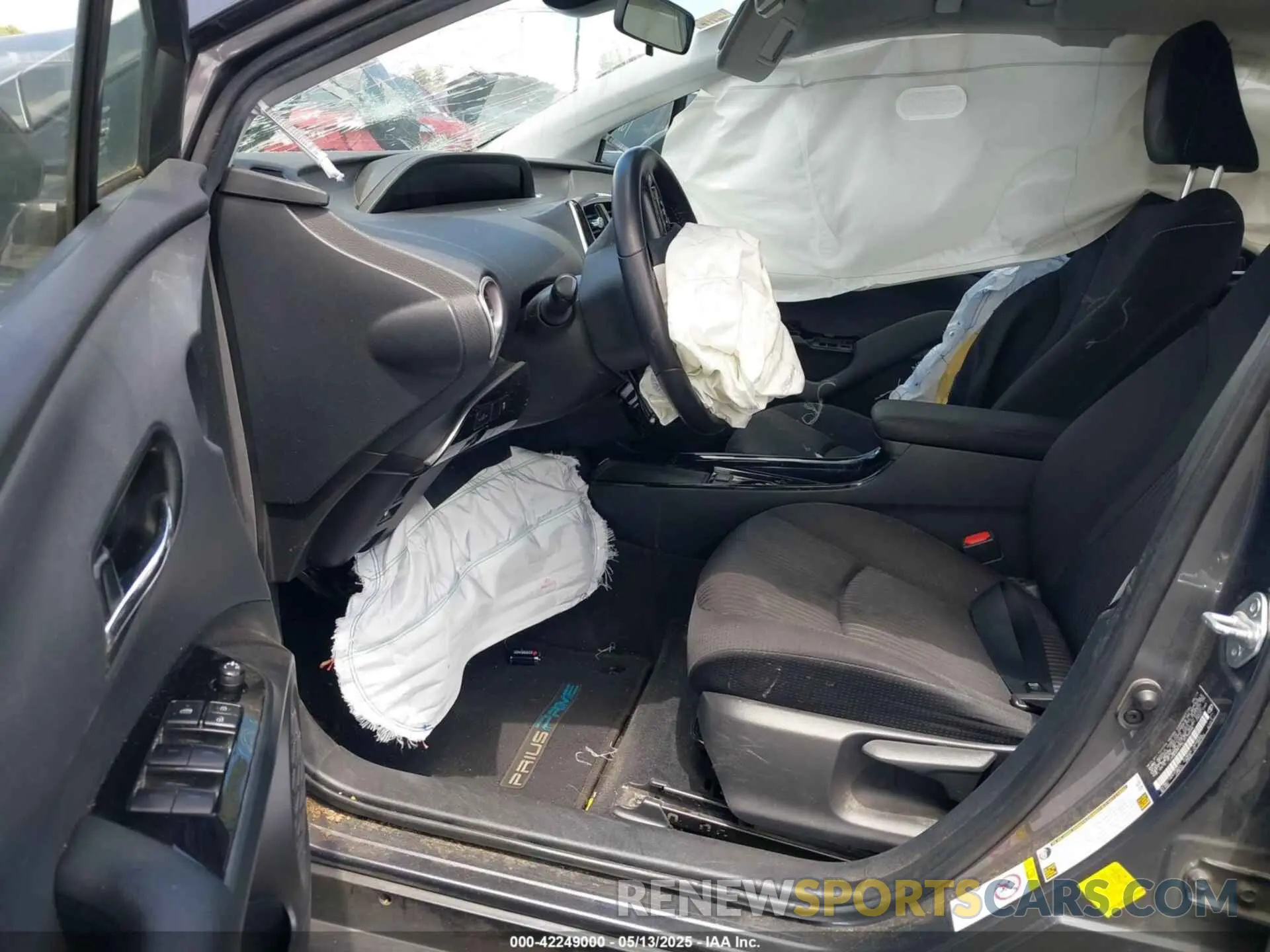 5 fotografías del automóvil dañado JTDKARFP5L3134696 TOYOTA PRIUS PRIME 2020