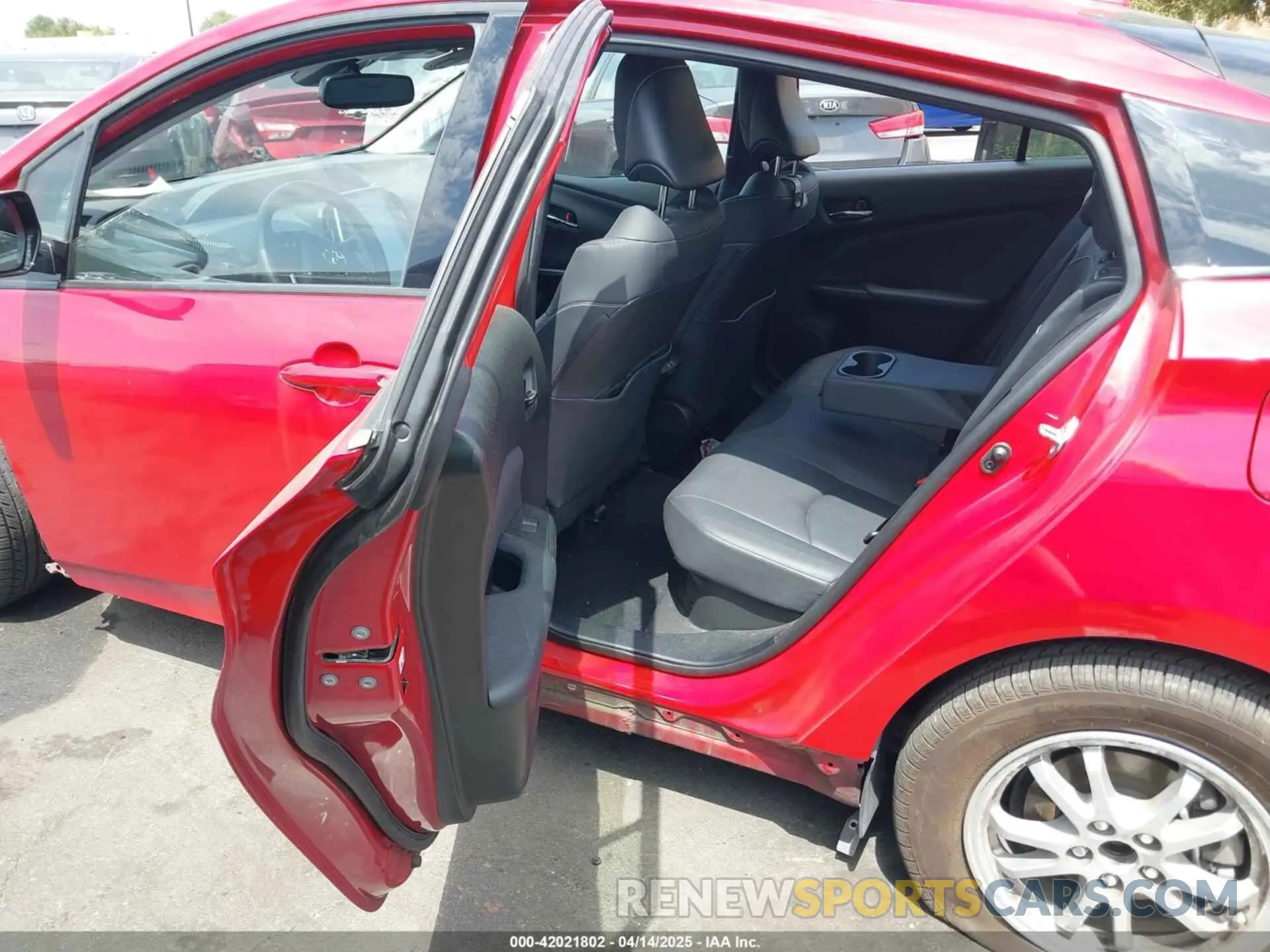 8 fotografías del automóvil dañado JTDKARFP5L3159355 TOYOTA PRIUS PRIME 2020