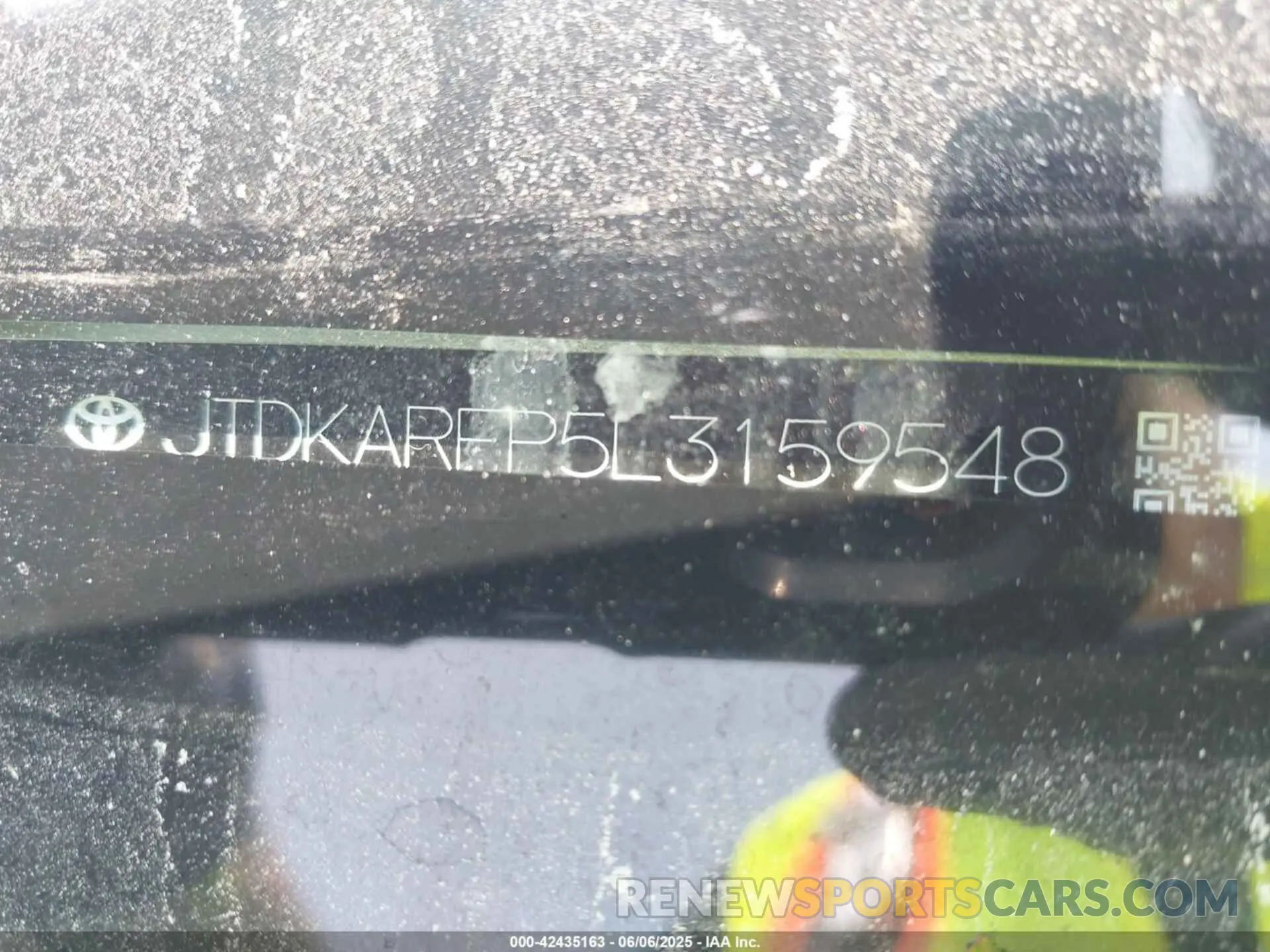 17 fotografías del automóvil dañado JTDKARFP5L3159548 TOYOTA PRIUS PRIME 2020