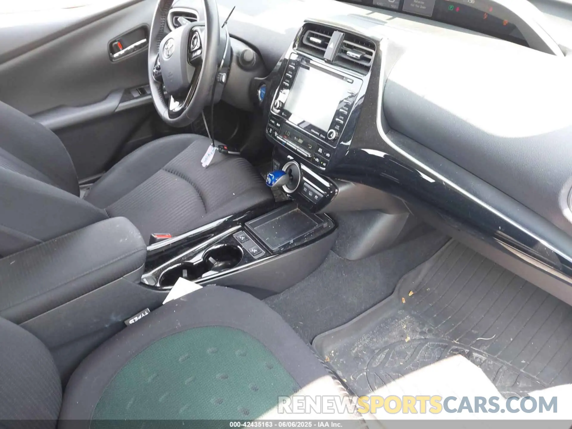 5 fotografías del automóvil dañado JTDKARFP5L3159548 TOYOTA PRIUS PRIME 2020