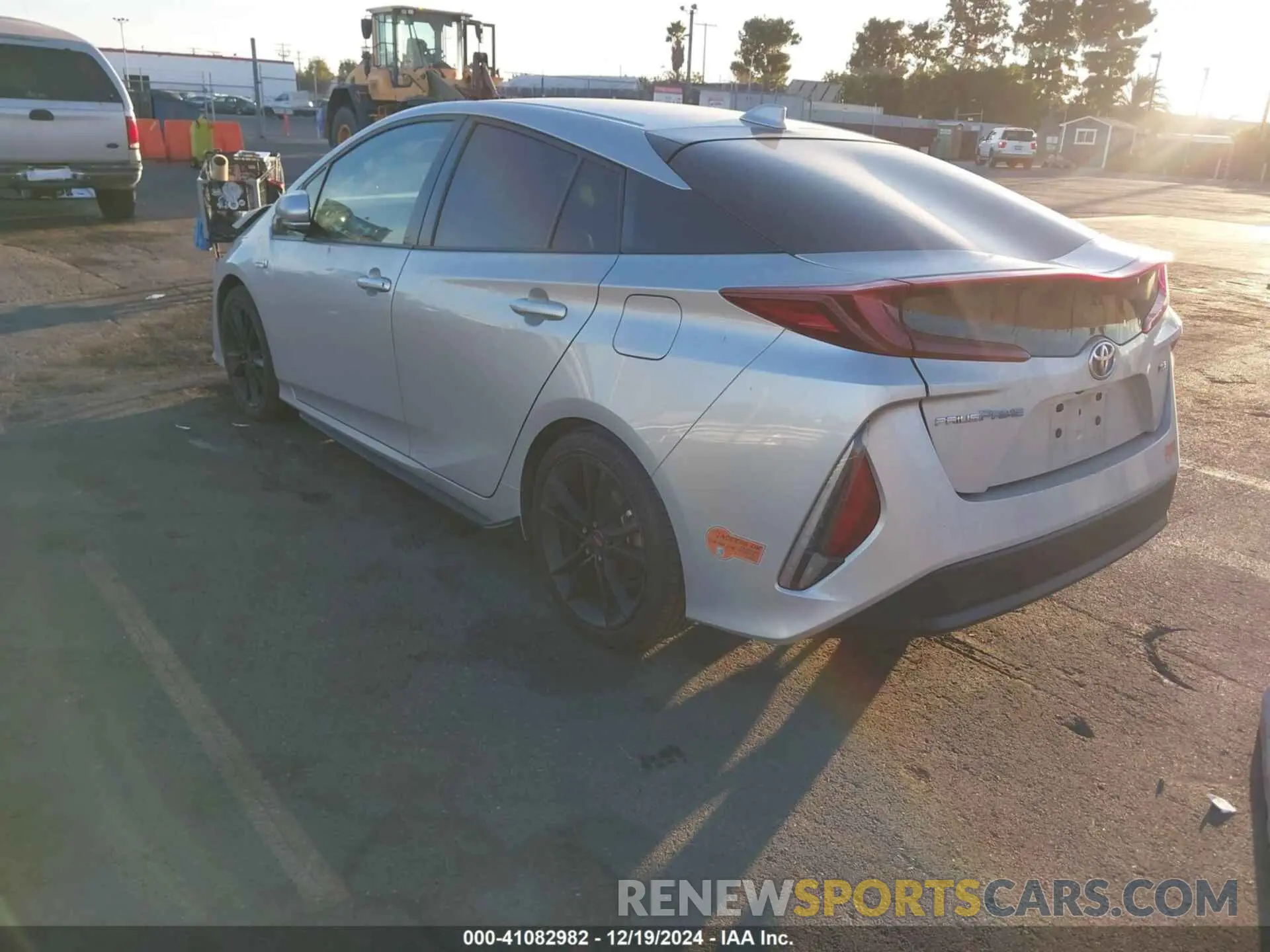 3 fotografías del automóvil dañado JTDKARFP6L3134626 TOYOTA PRIUS PRIME 2020