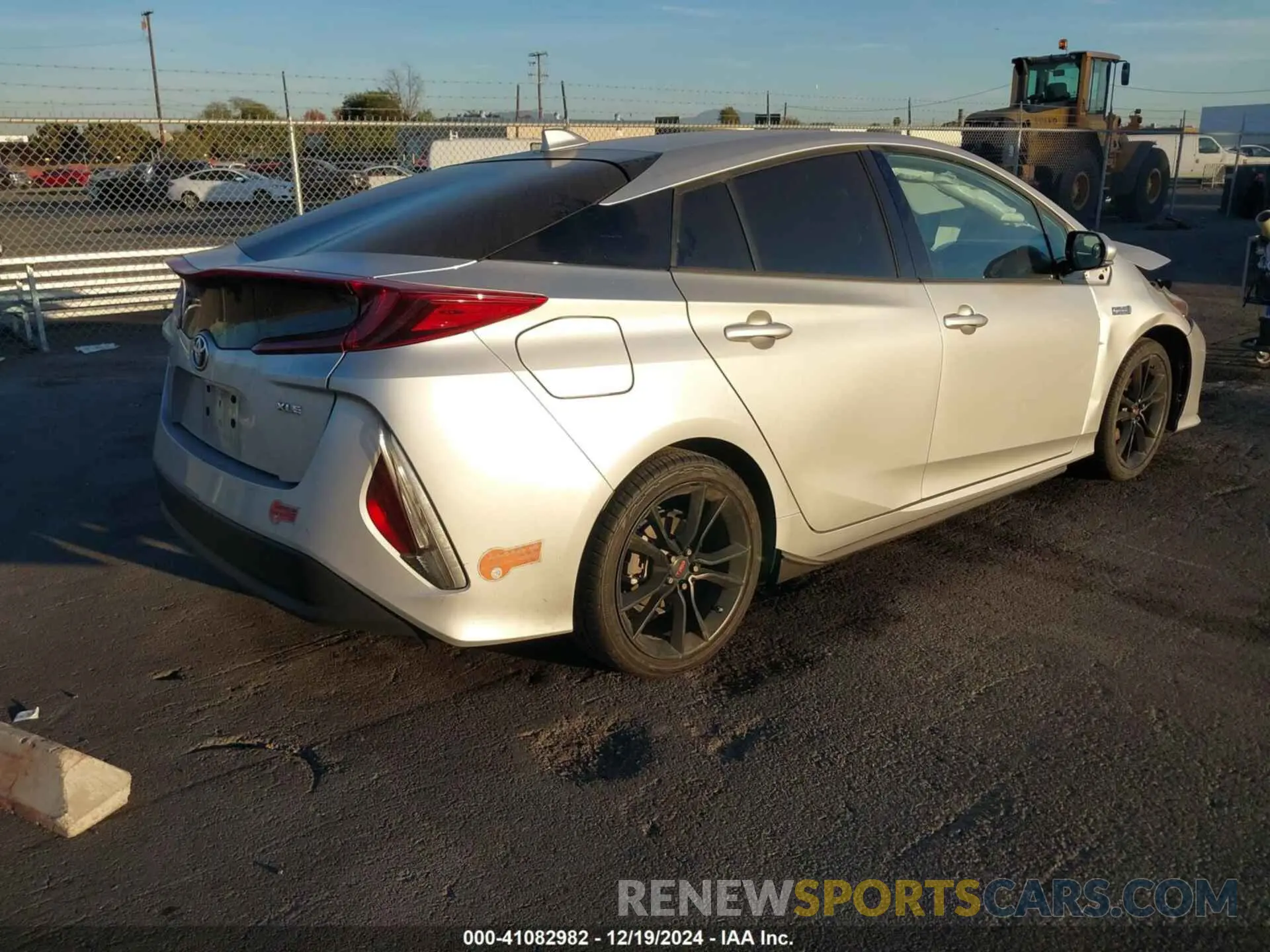 4 fotografías del automóvil dañado JTDKARFP6L3134626 TOYOTA PRIUS PRIME 2020