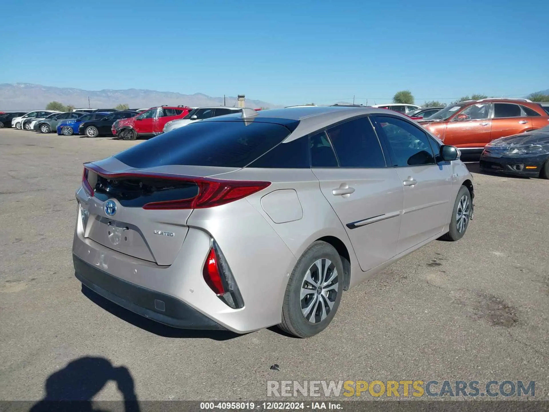 4 fotografías del automóvil dañado JTDKARFP6L3148820 TOYOTA PRIUS PRIME 2020