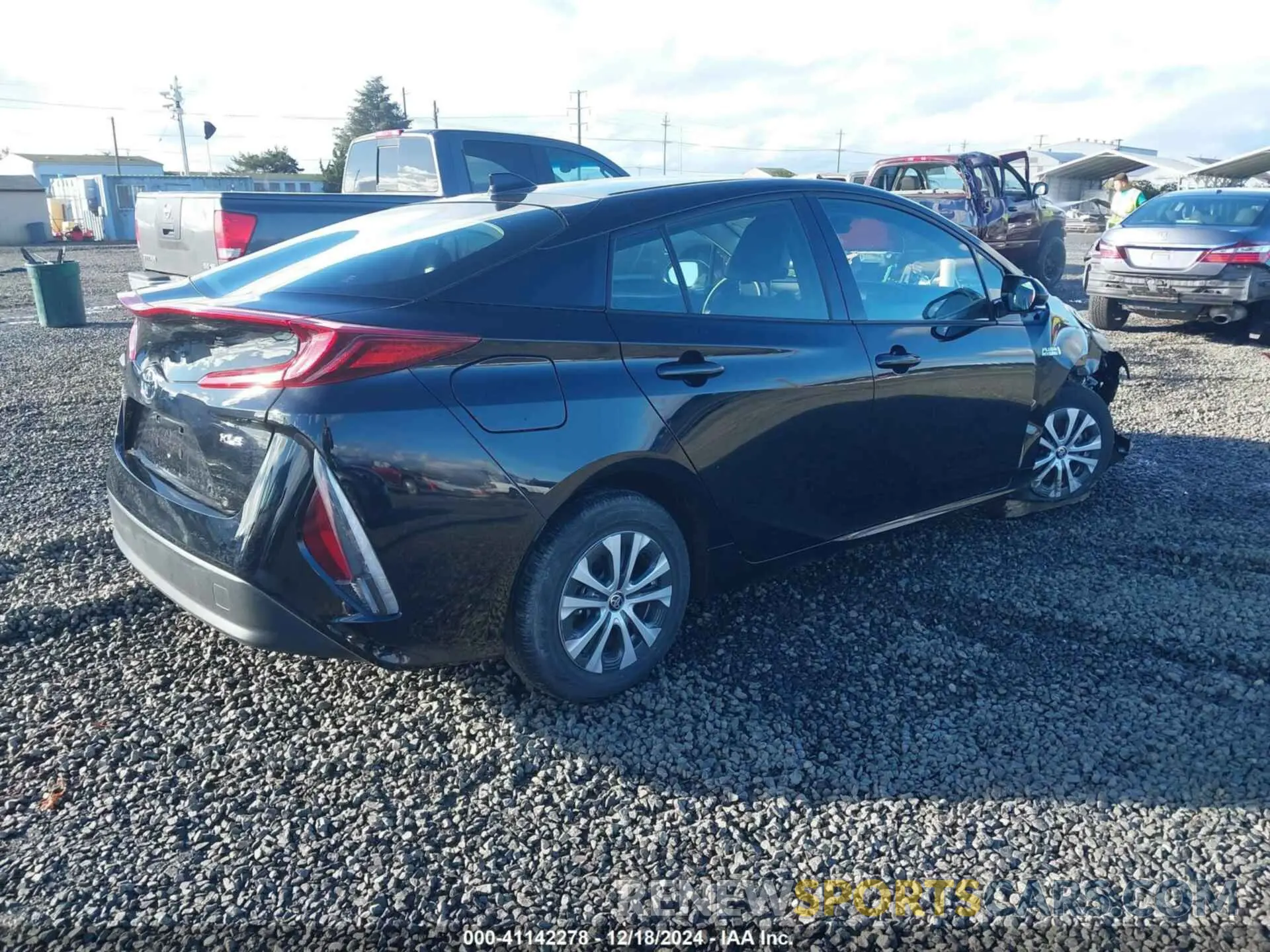 4 fotografías del automóvil dañado JTDKARFP6L3149742 TOYOTA PRIUS PRIME 2020