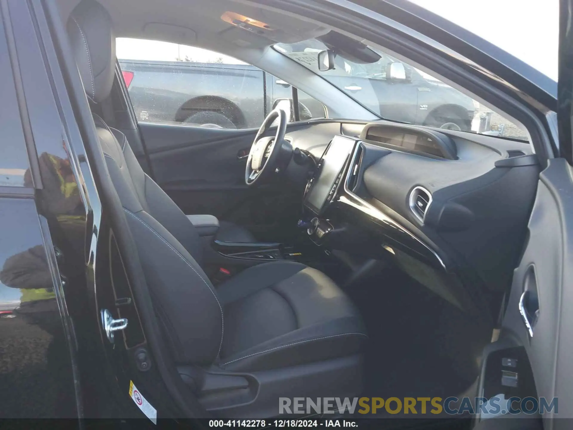 5 fotografías del automóvil dañado JTDKARFP6L3149742 TOYOTA PRIUS PRIME 2020