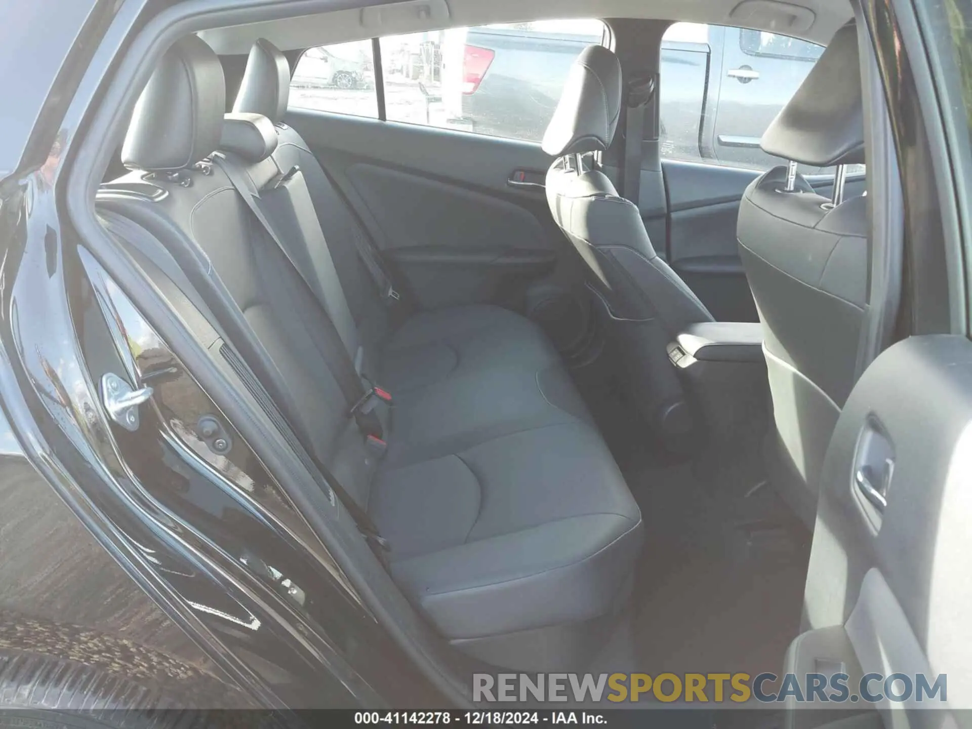 8 fotografías del automóvil dañado JTDKARFP6L3149742 TOYOTA PRIUS PRIME 2020