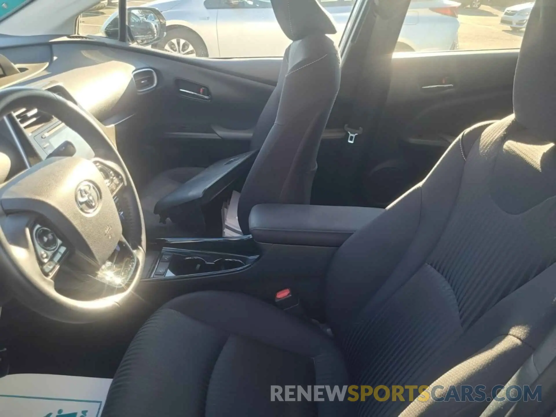 19 fotografías del automóvil dañado JTDKARFP7L3147403 TOYOTA PRIUS PRIME 2020