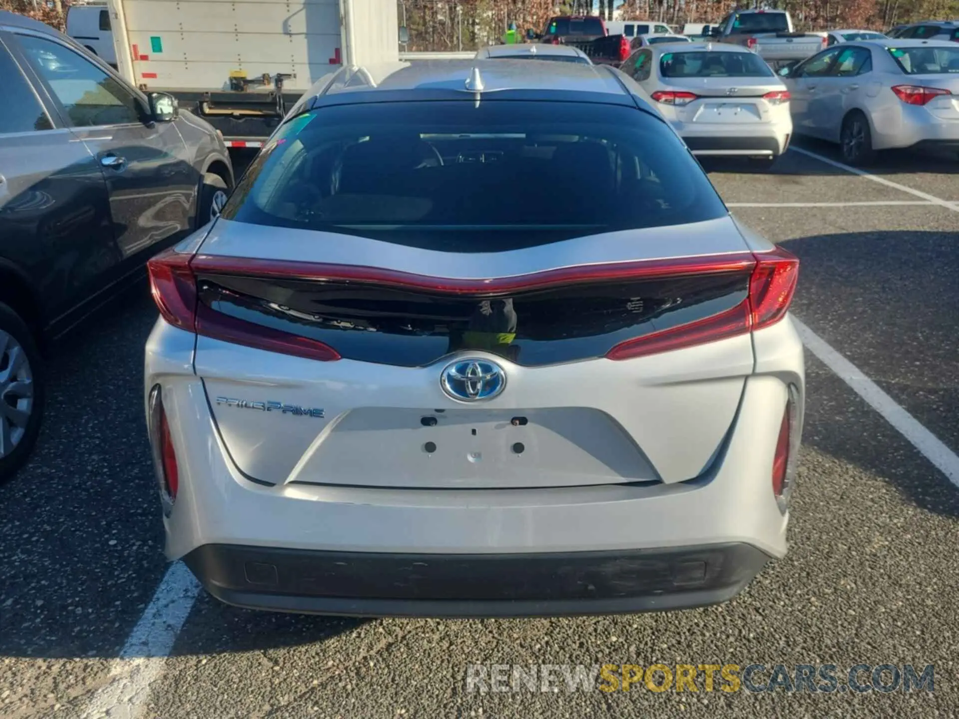 2 fotografías del automóvil dañado JTDKARFP7L3147403 TOYOTA PRIUS PRIME 2020