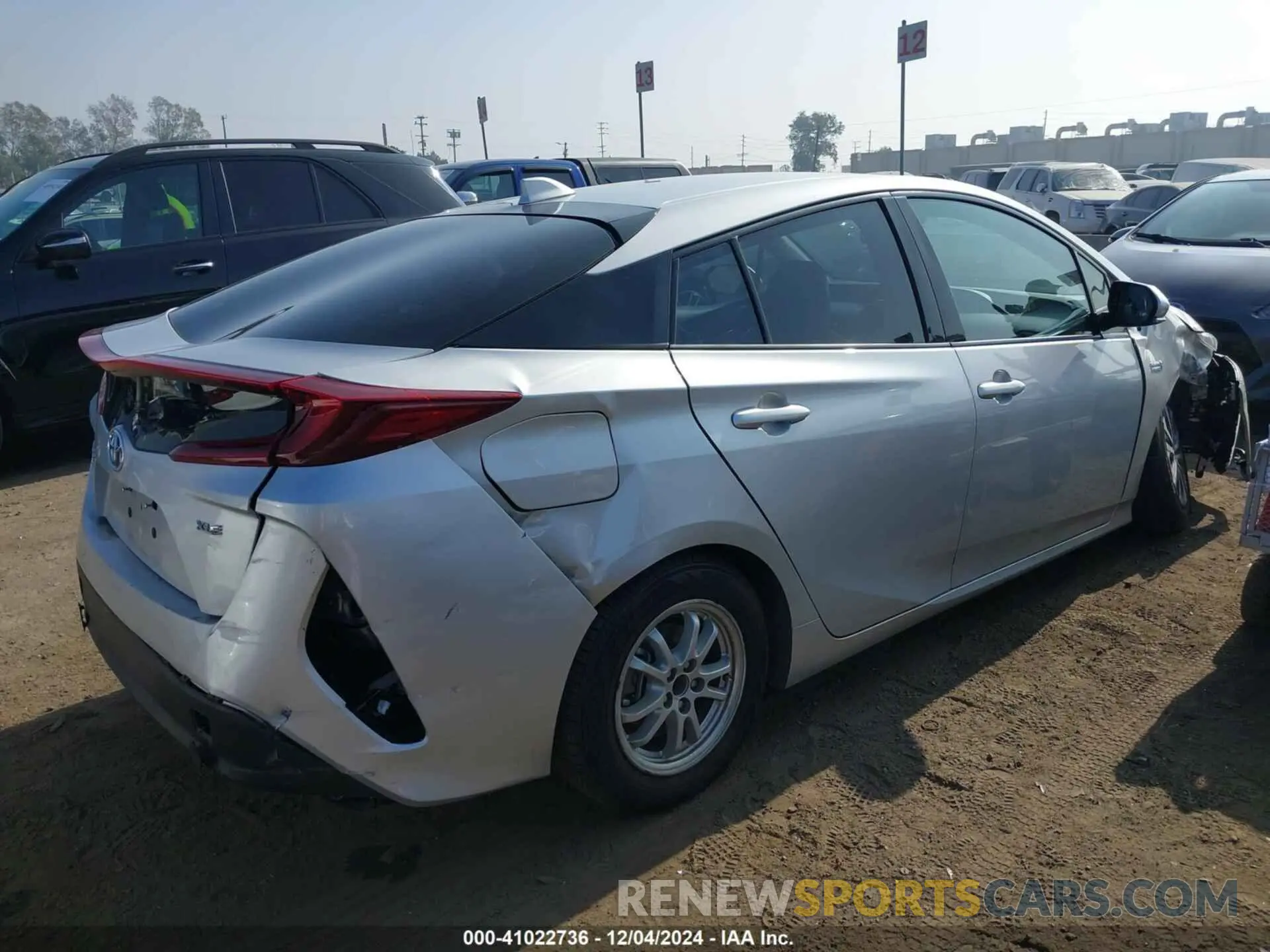4 fotografías del automóvil dañado JTDKARFP8L3140962 TOYOTA PRIUS PRIME 2020