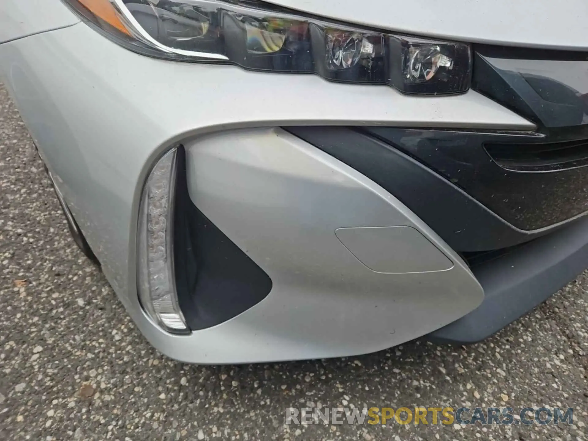 26 fotografías del automóvil dañado JTDKARFP8L3146843 TOYOTA PRIUS PRIME 2020