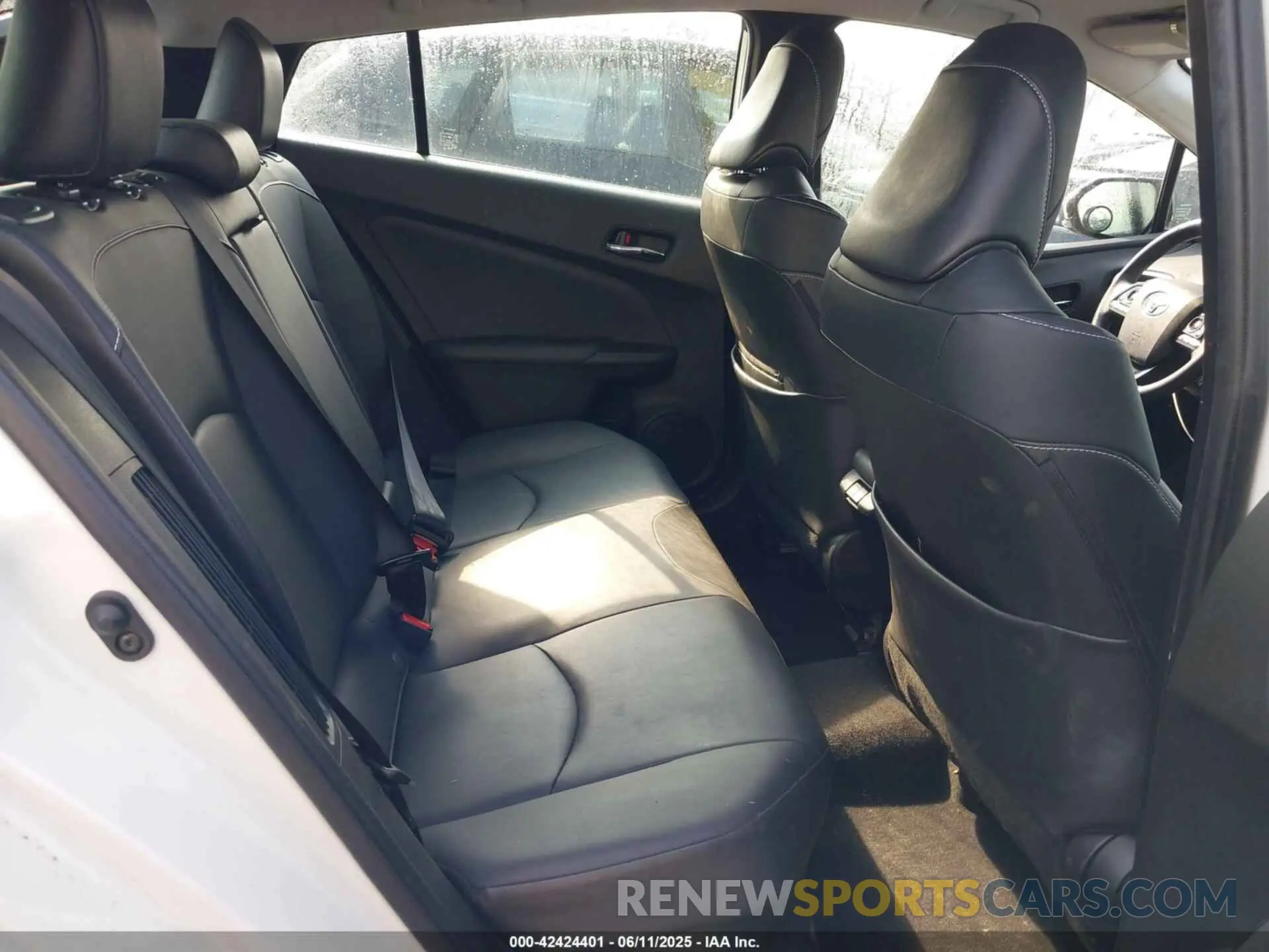 8 fotografías del automóvil dañado JTDKARFP8L3150861 TOYOTA PRIUS PRIME 2020