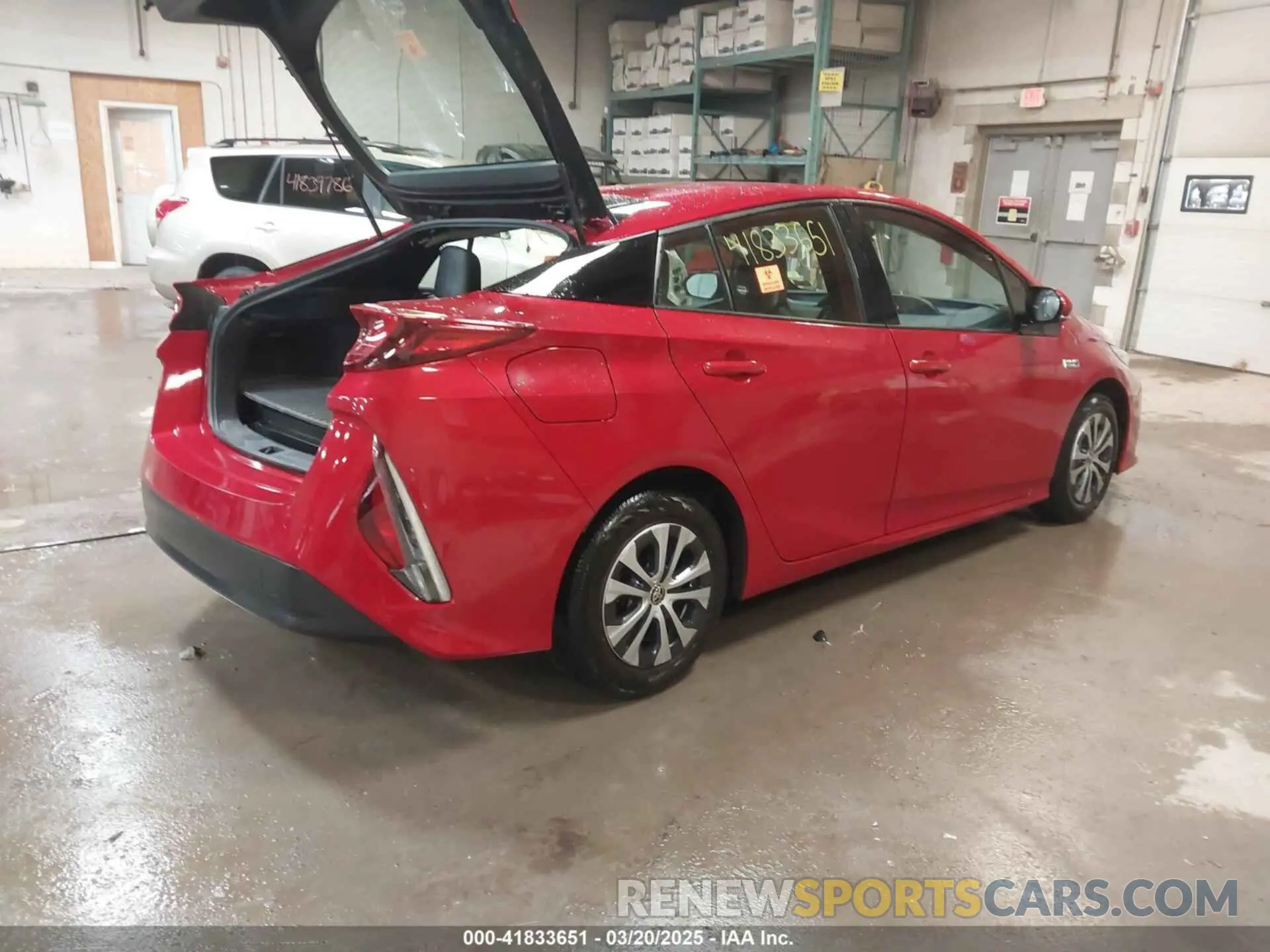 4 fotografías del automóvil dañado JTDKARFP8L3152951 TOYOTA PRIUS PRIME 2020