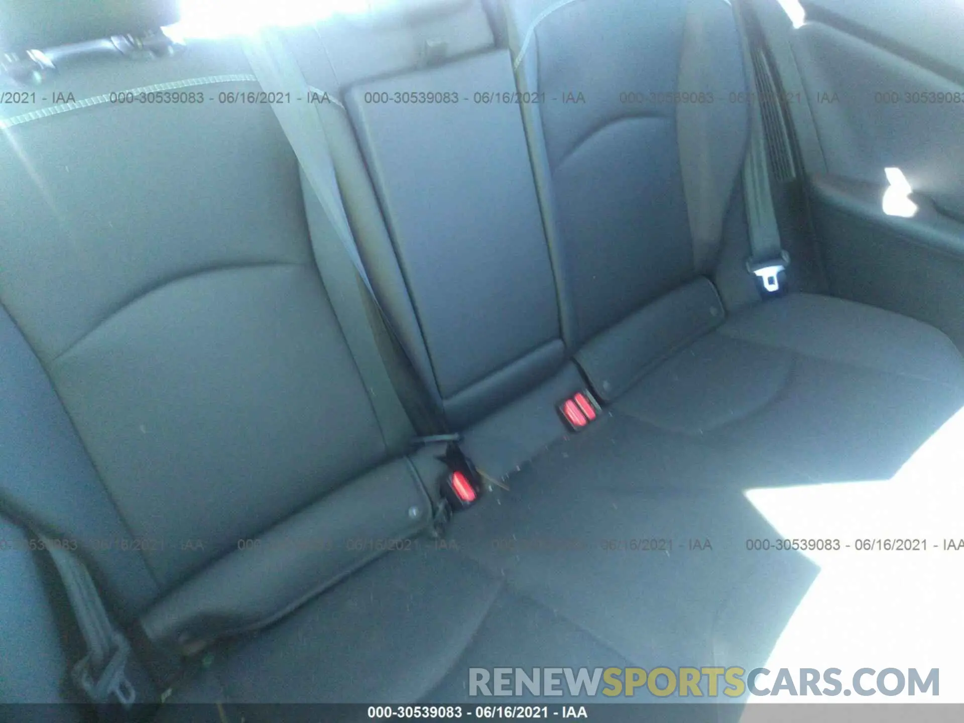 8 fotografías del automóvil dañado JTDKARFP9L3135267 TOYOTA PRIUS PRIME 2020
